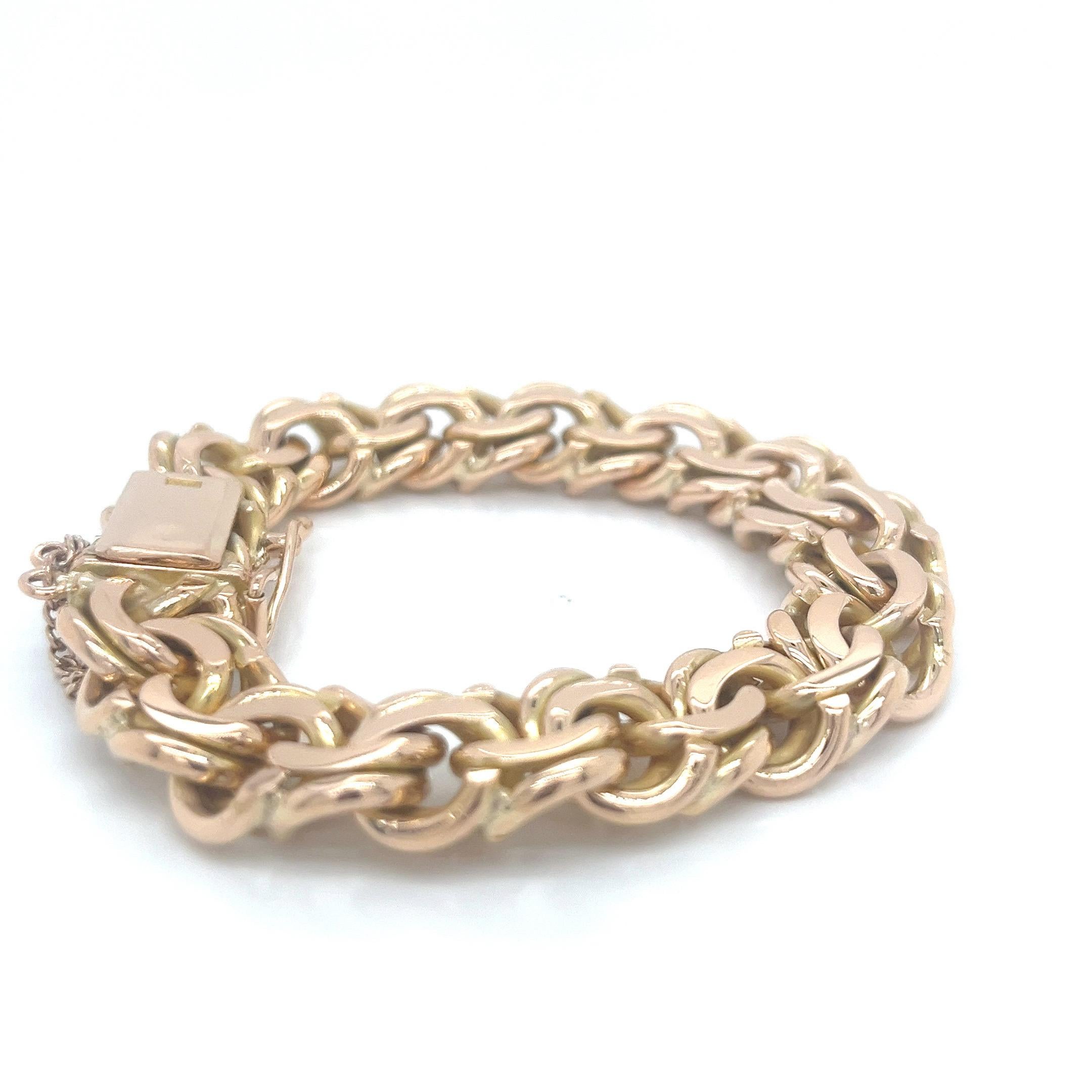 Vintage 18ky Heavy Wide Charm Bracelet en vente 4