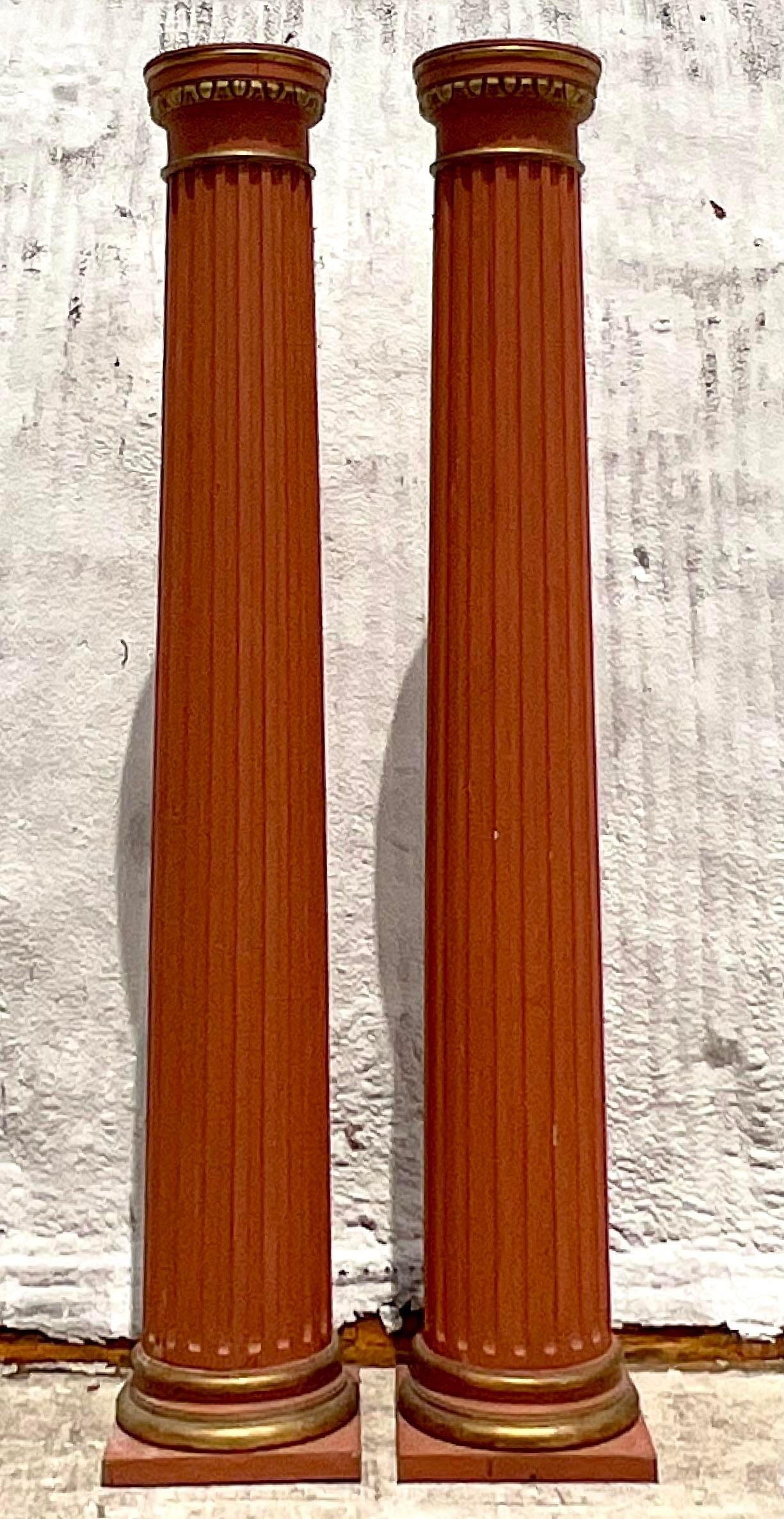 Italienische geriffelte Boho-Säulen aus dem 18. Jahrhundert, Paar (Holz) im Angebot