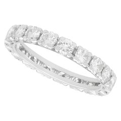 Vintage-Eternity-Ring, Vintage, 1,90 Karat Diamant und 18k Weißgold, Voll-Eternity-Ring, um 1950
