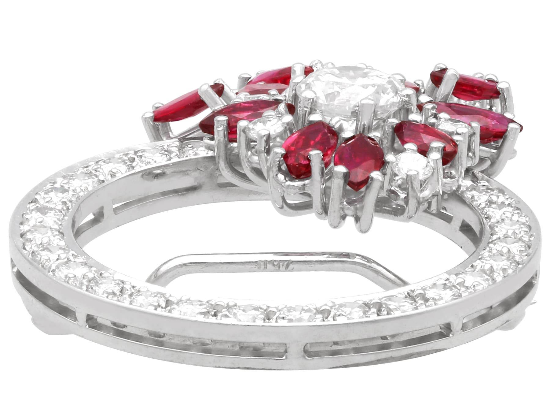 Brosche aus 15 Karat Weißgold mit 1,90 Karat Rubin und 1,35 Karat Diamant, Vintage, um 1970 im Angebot 1