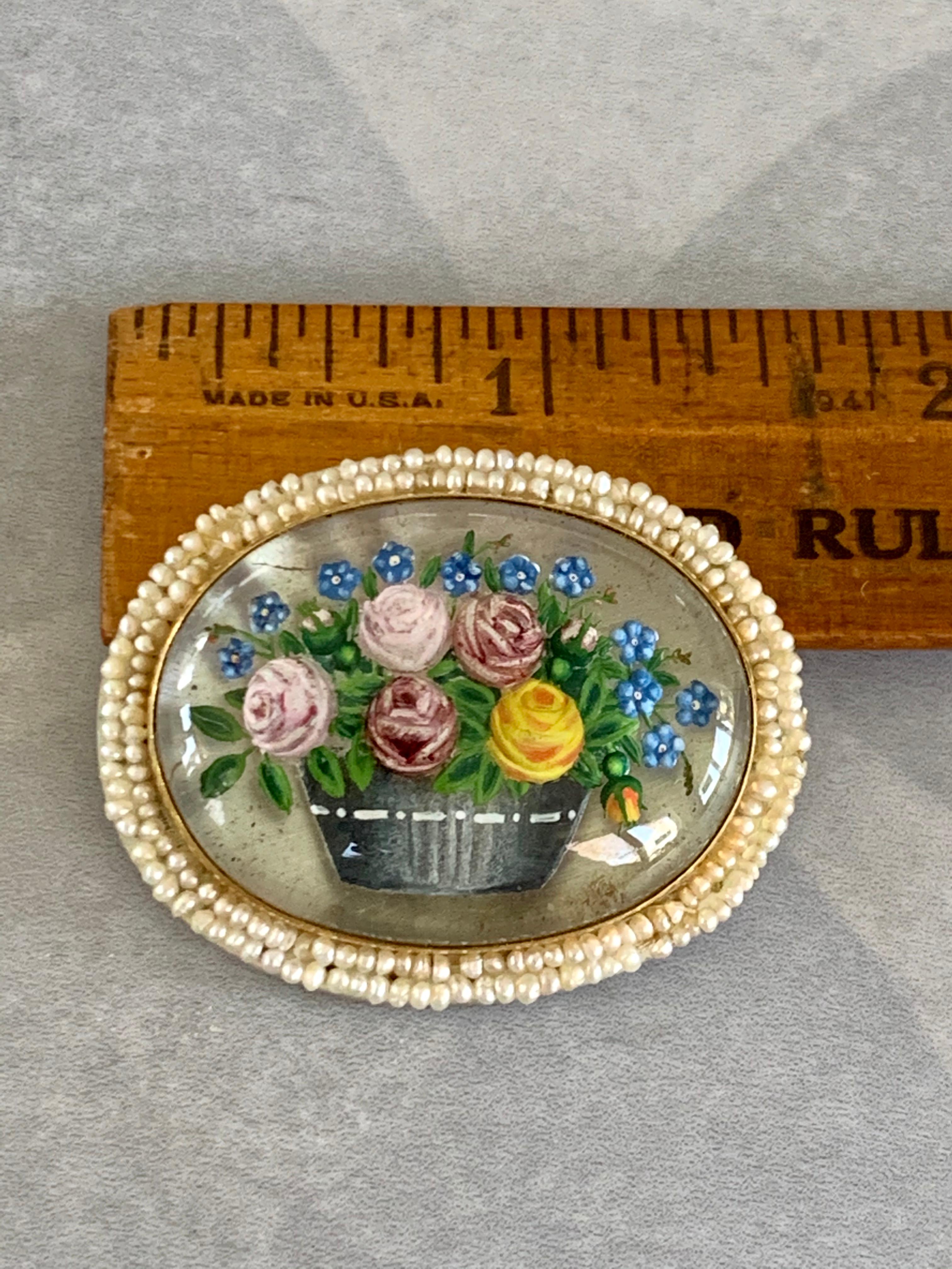 1900-1920 Essex Crystal and Seed Pearl Floral 14 Karat Yellow Gold Brooch For Sale 2