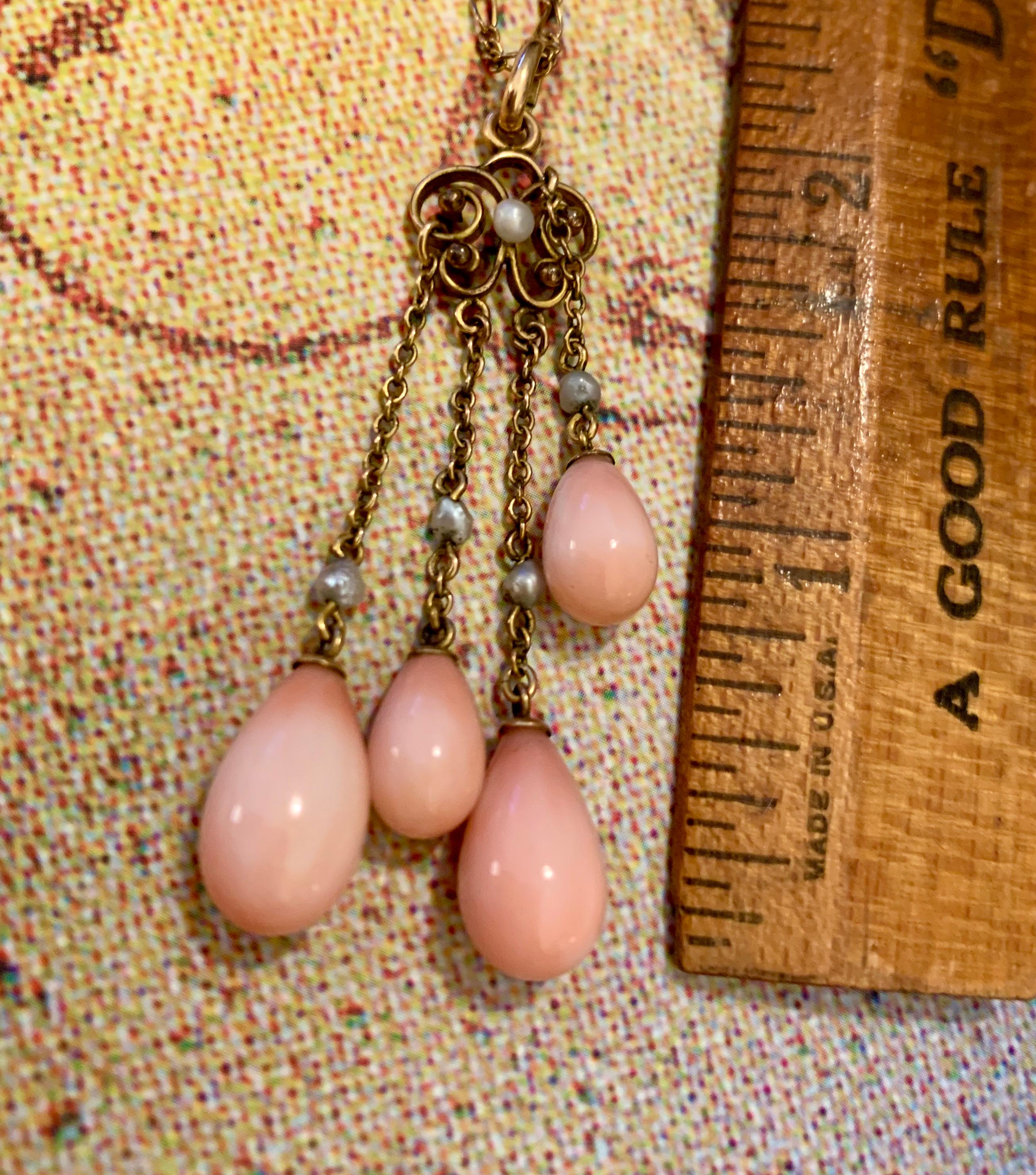 Vintage 1900s-1920s Angel Skin Coral Seed Pearl 14 Karat Yellow Gold Necklace 3