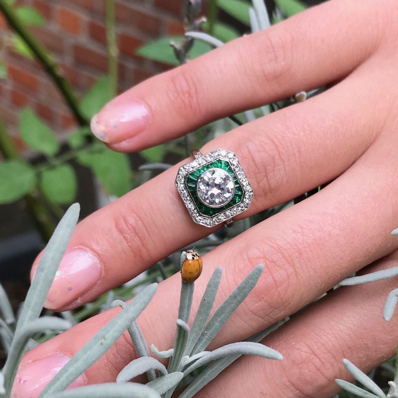 vintage emerald platinum ring