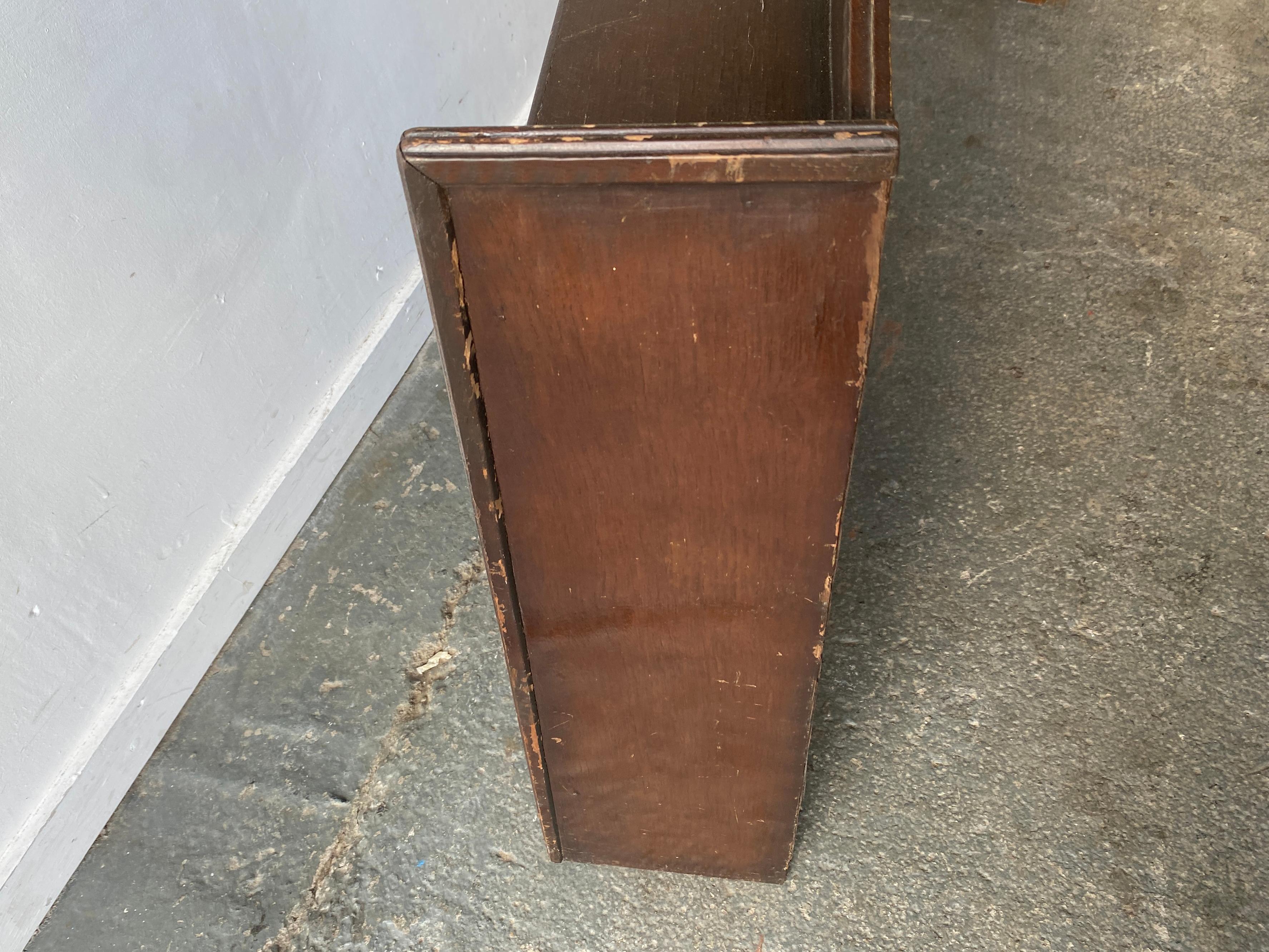 British Vintage 1920/30’s open fronted free-standing bookcase For Sale