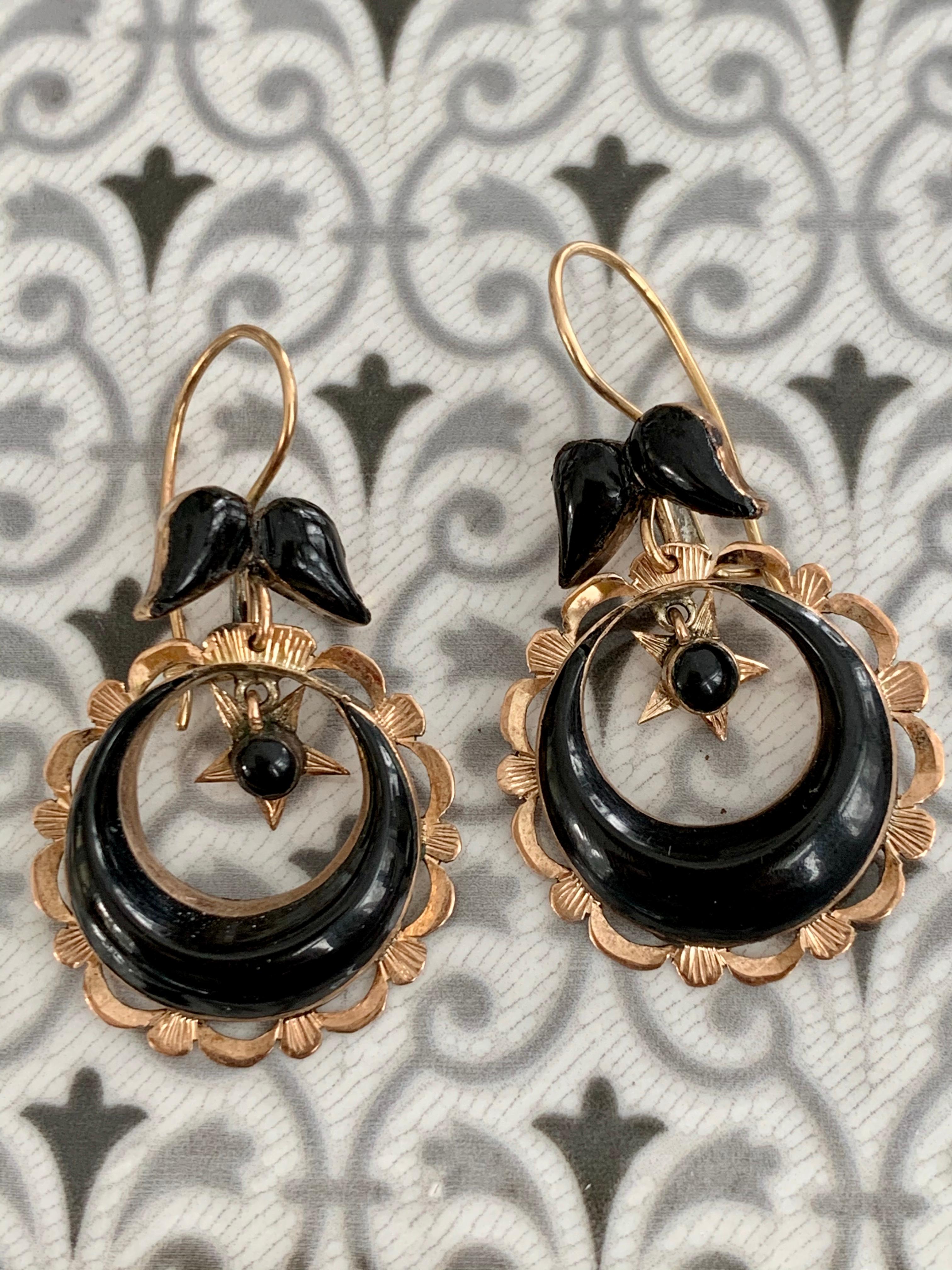 Mixed Cut Vintage 1920s-1930s Black Onyx 14 Karat Yellow Gold Drop Earrings