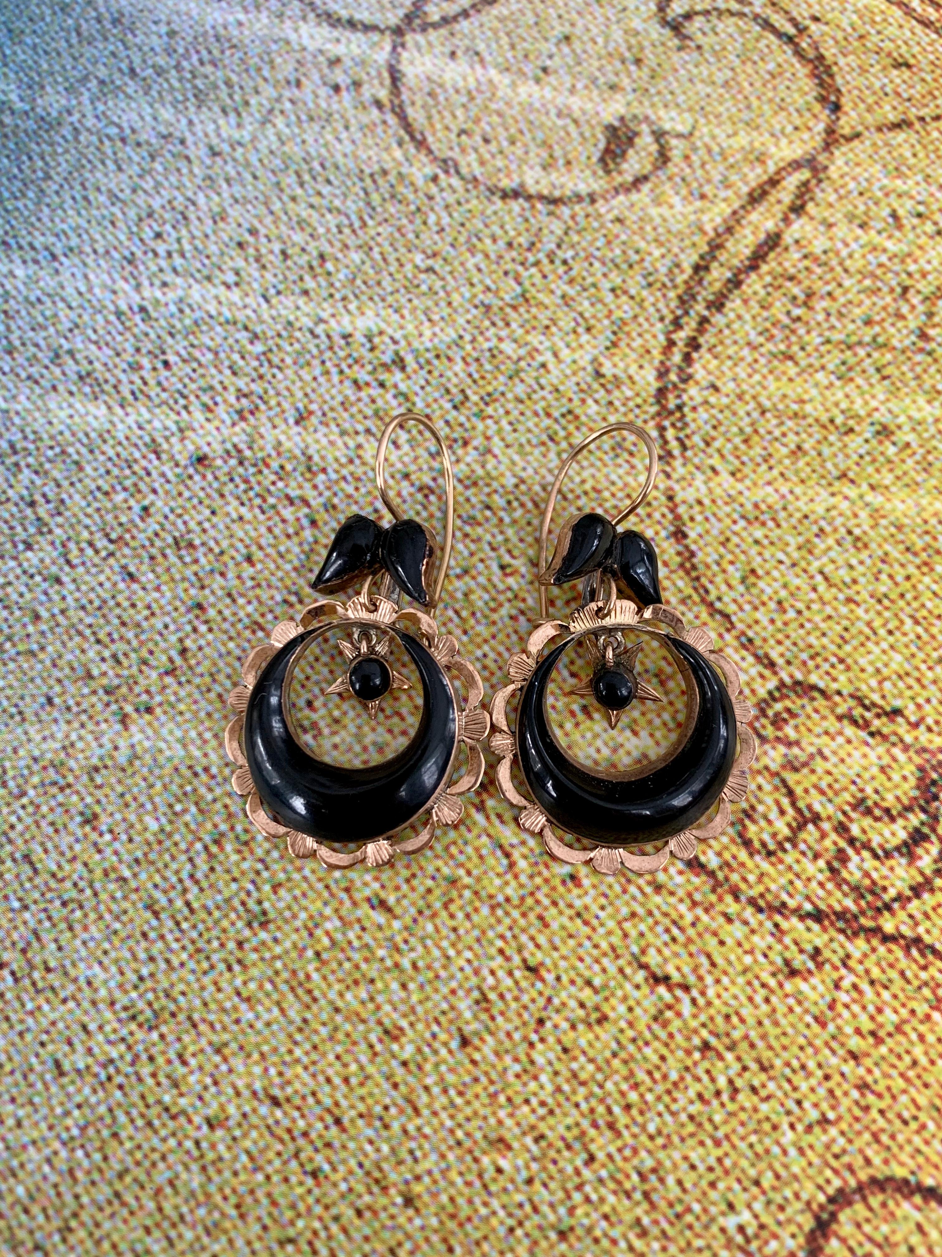 Vintage 1920s-1930s Black Onyx 14 Karat Yellow Gold Drop Earrings In Good Condition In St. Louis Park, MN