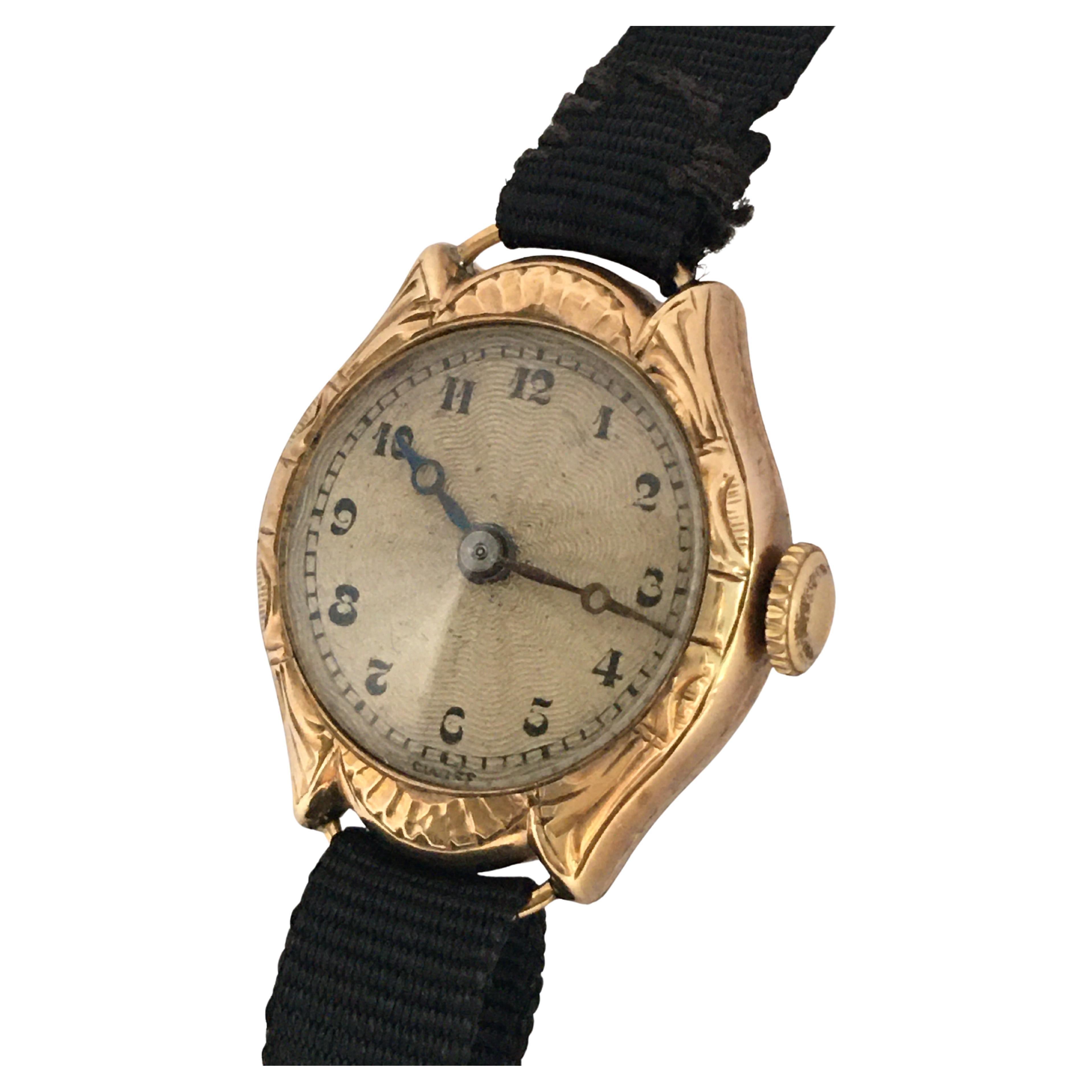 Vintage 1920s 9 Karat Gold Ladies Mechanical Watch For Sale