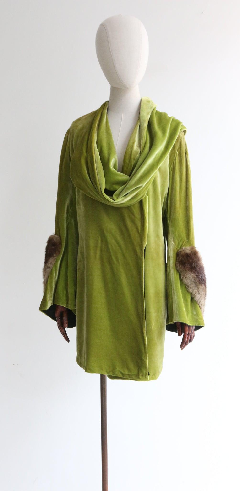 Vintage 1920's Apple Green French Silk Velvet Coat UK 10 US 6 1