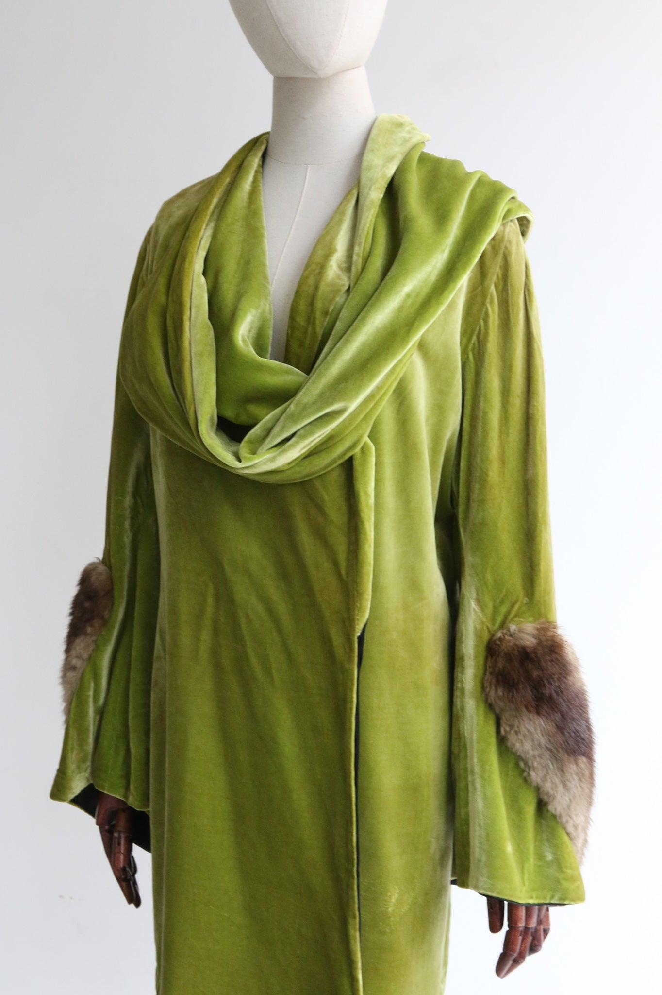 Vintage 1920's Apple Green French Silk Velvet Coat UK 10 US 6 2