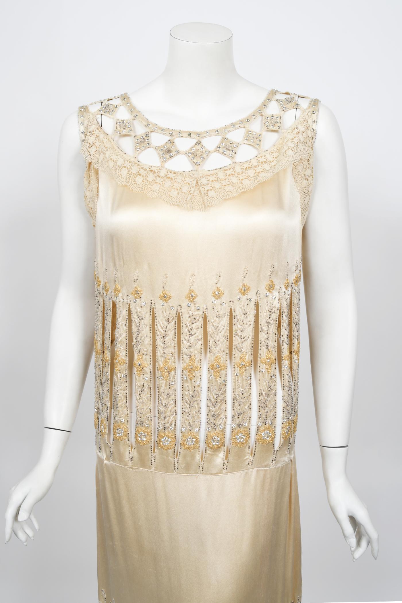 Vintage 1920s Beaded Rhinestone Cream Silk Birdcage Cut-Out Fringe Flapper Dress In Good Condition In Beverly Hills, CA