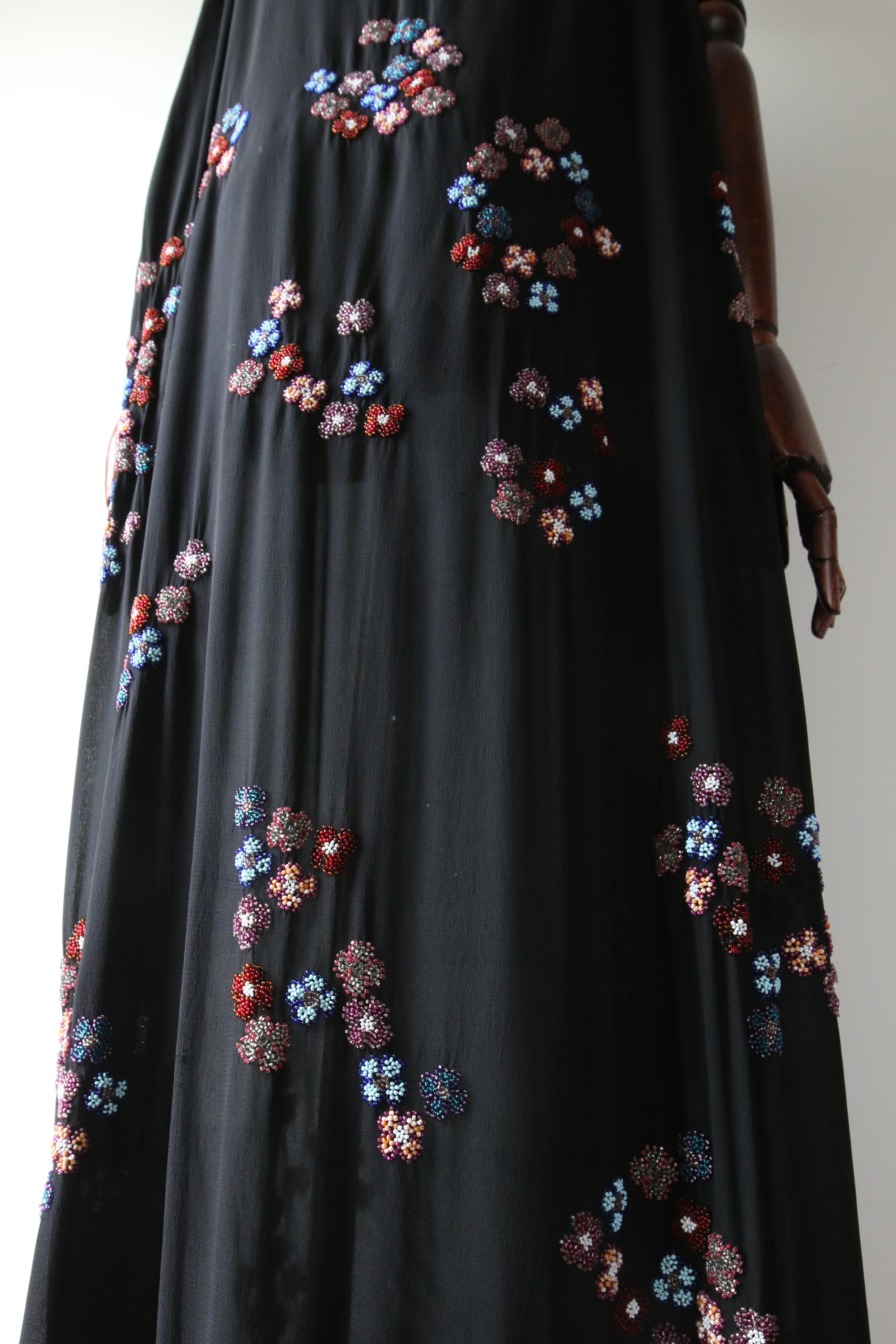 Vintage 1920's black silk floral beaded evening dress with train daisy UK 14-18  For Sale 7