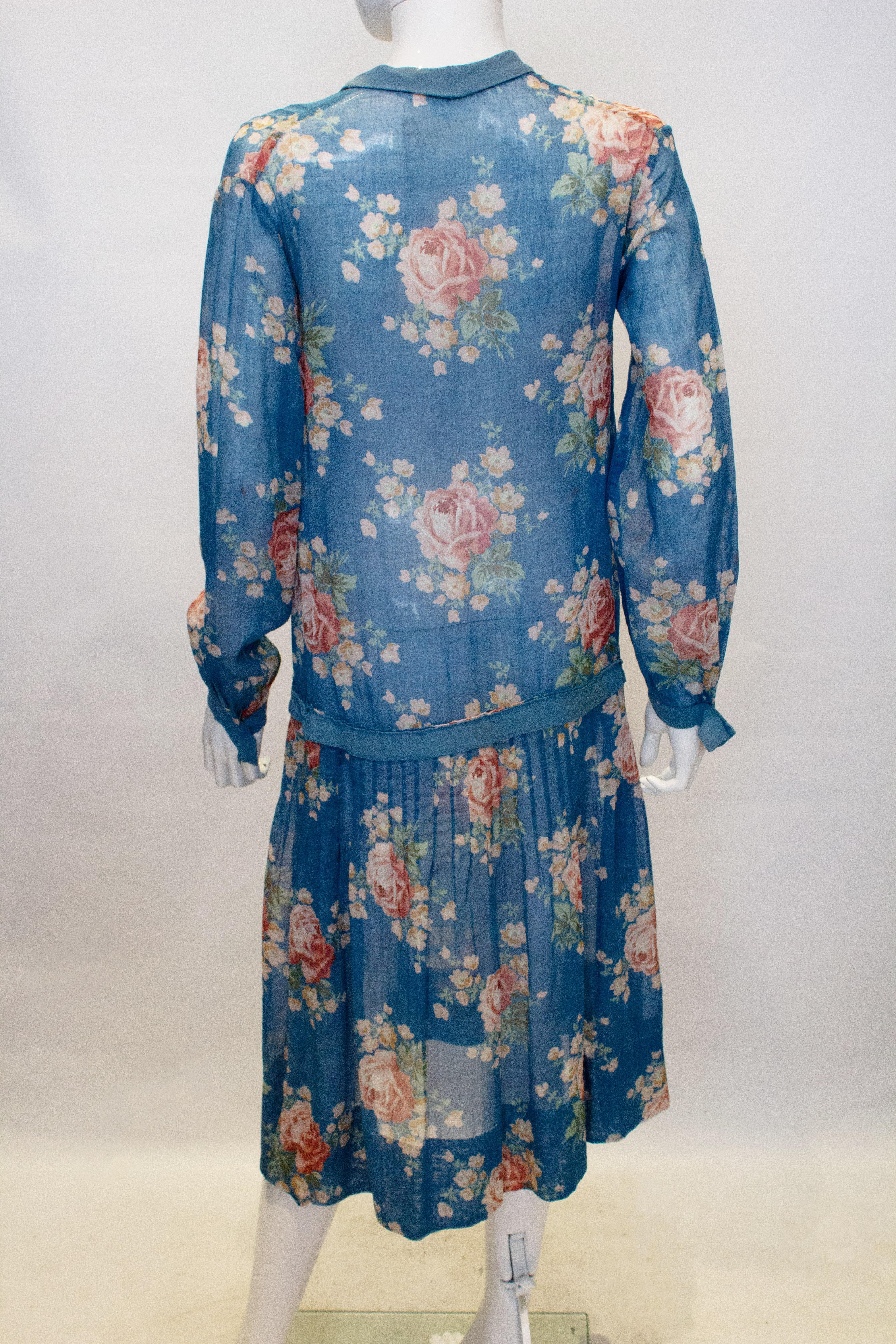 Vintage 1920s Blue Floral Cotton Dress In Good Condition For Sale In London, GB