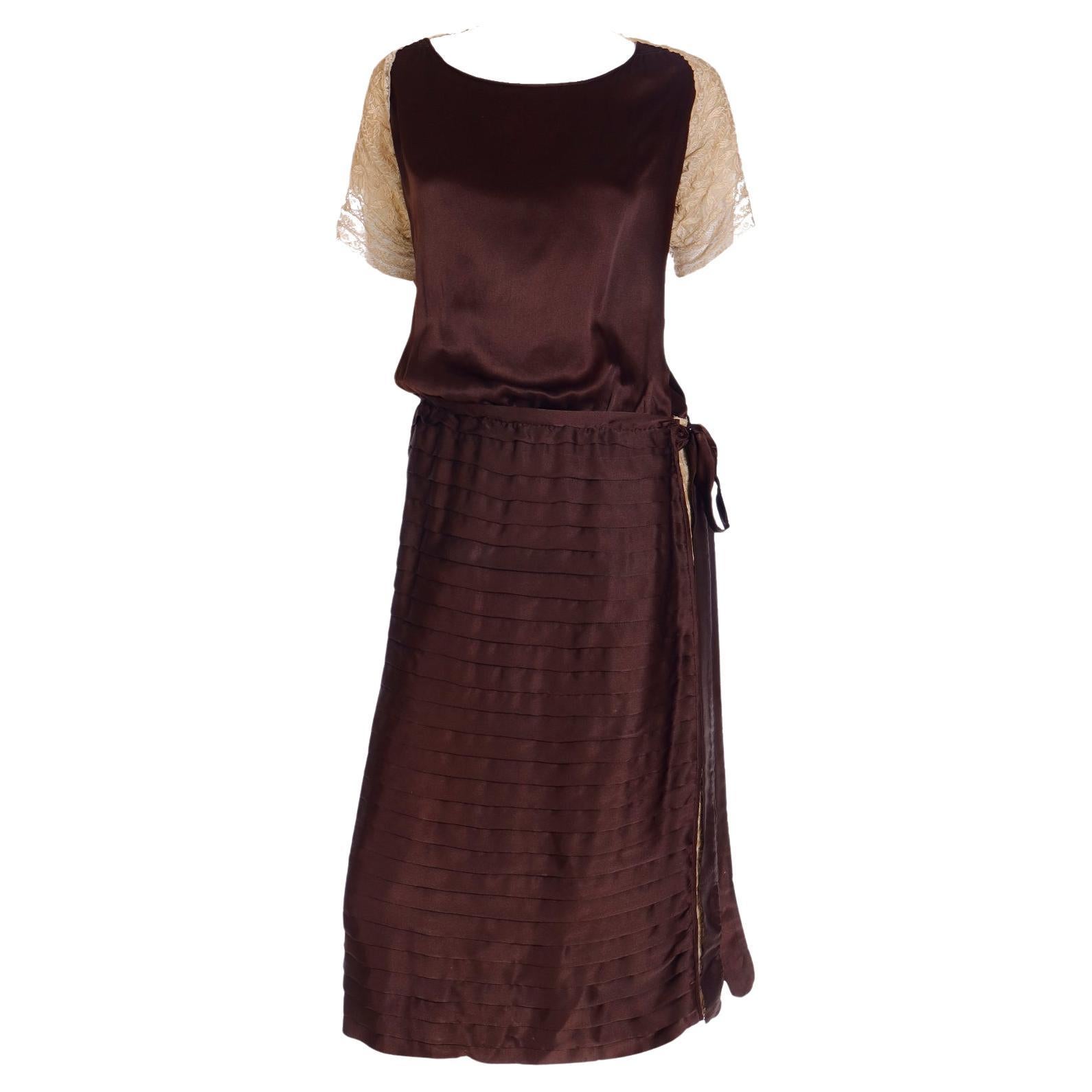 Vintage 1920s Brown Horizontally Pleated Silk Dress With Lace Detail For Sale