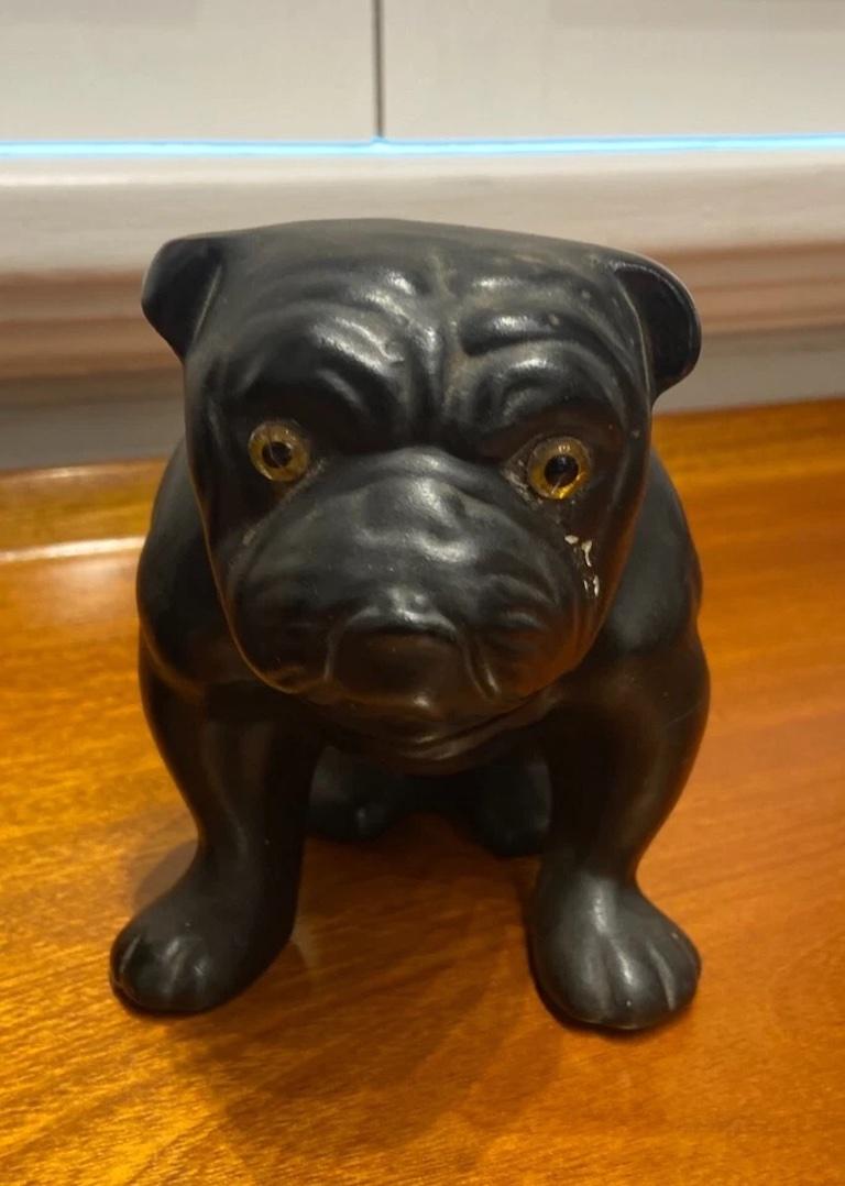 Europeo Figure di bulldog inglese in ceramica vintage degli anni '20 da collezione in vendita