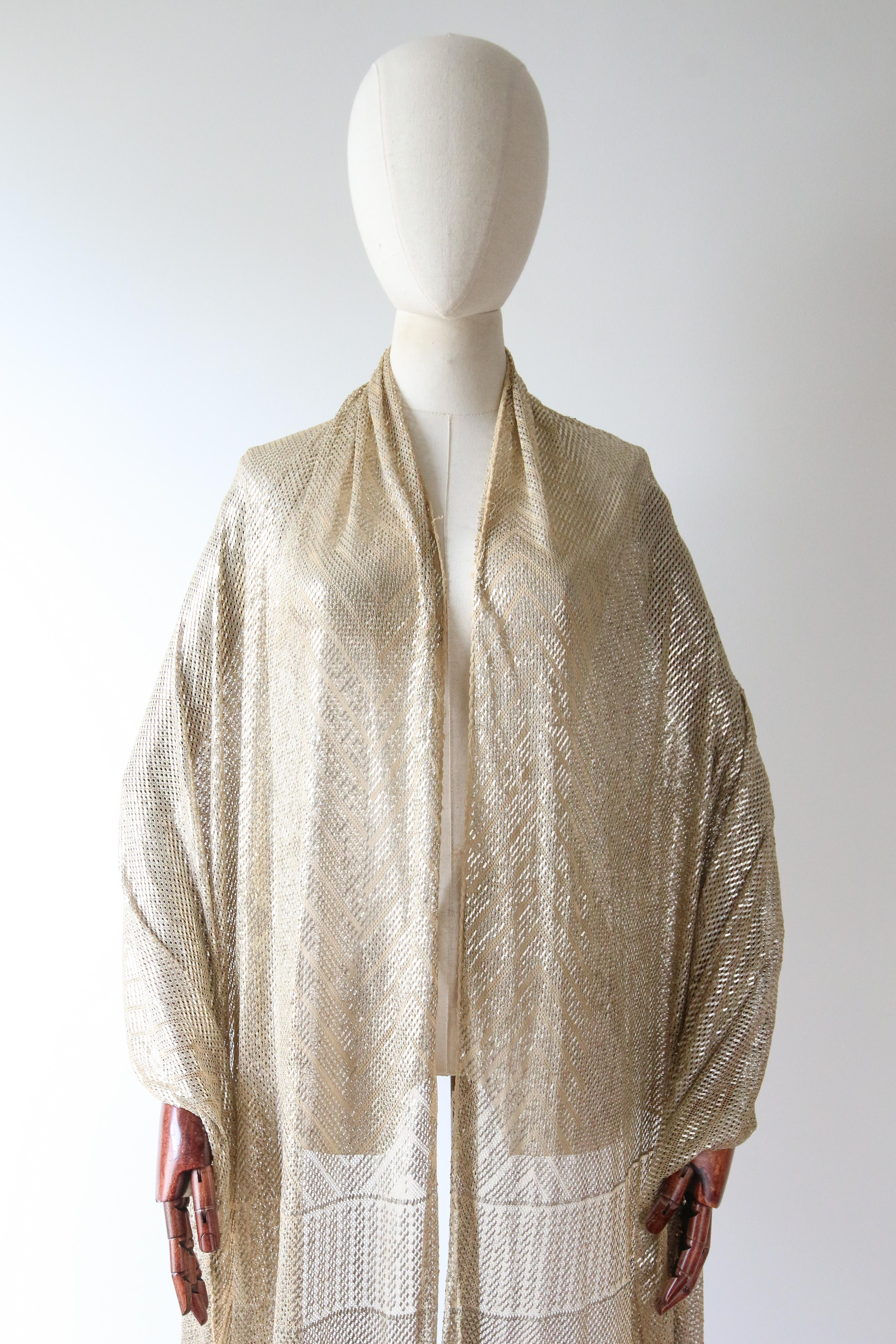 Vintage 1920's cream assuit shawl vintage 1920's cream metal work shawl  In Good Condition For Sale In Cheltenham, GB