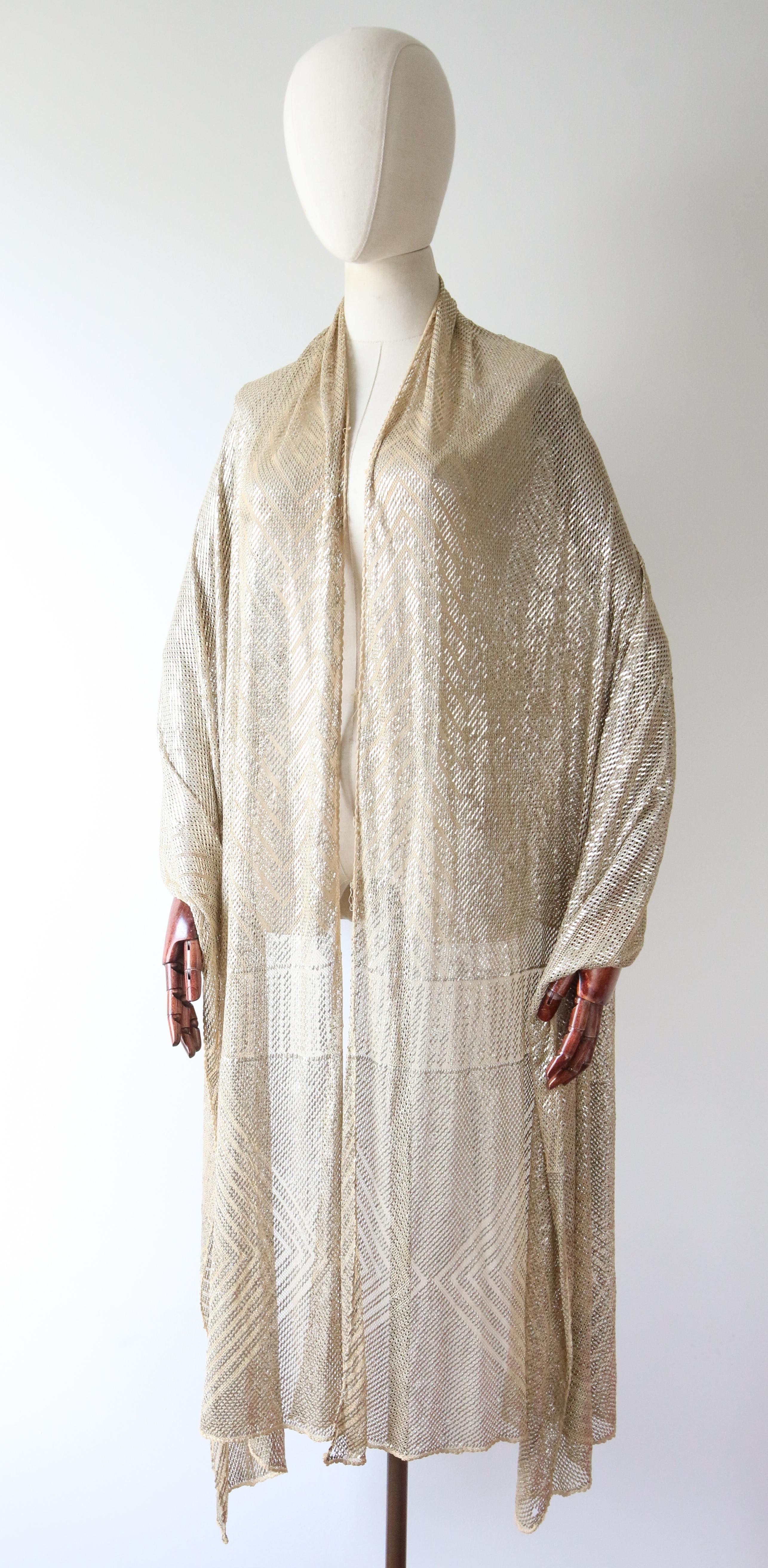 Vintage 1920's cream assuit shawl vintage 1920's cream metal work shawl 2