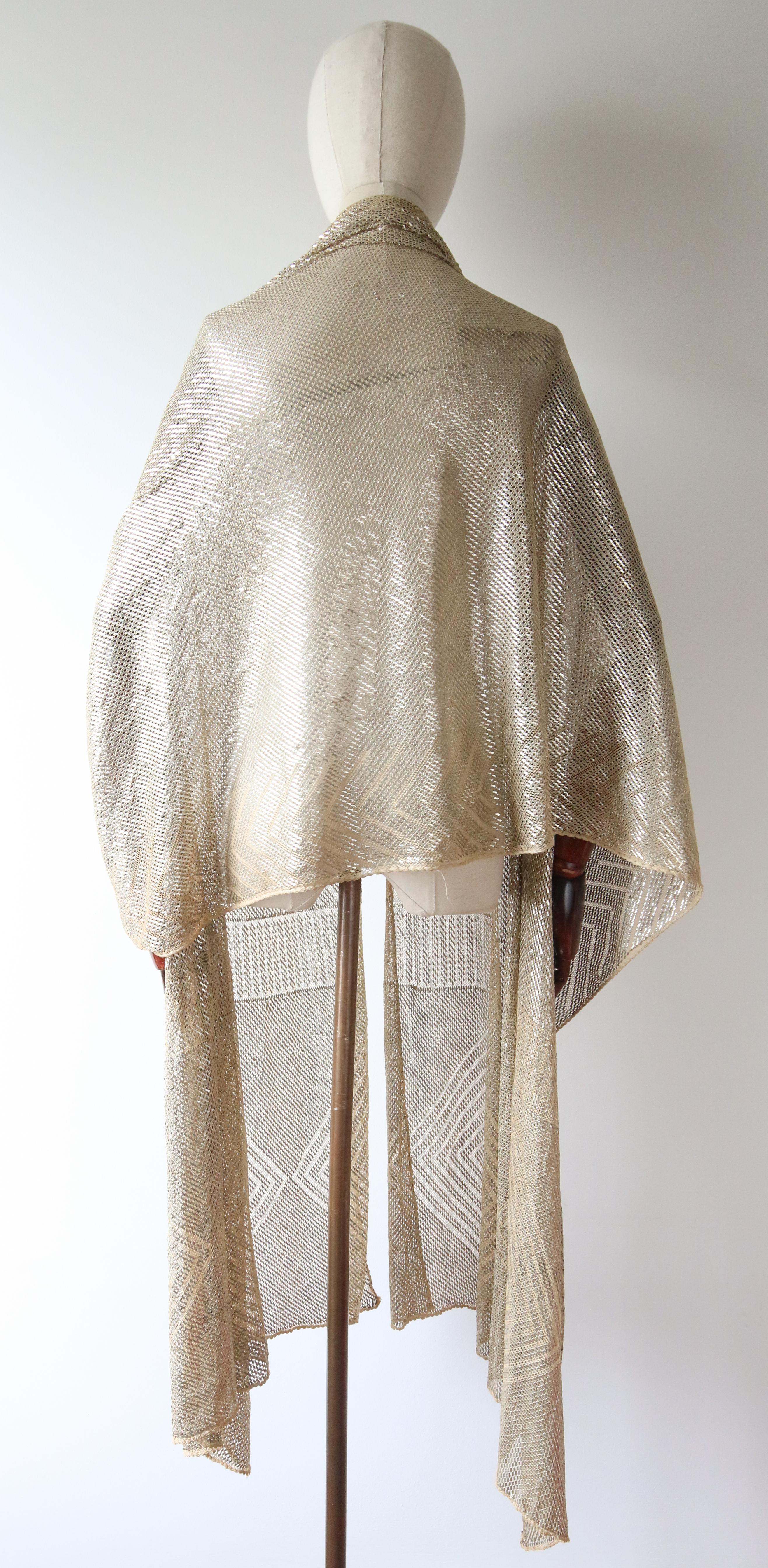 Vintage 1920's cream assuit shawl vintage 1920's cream metal work shawl 3