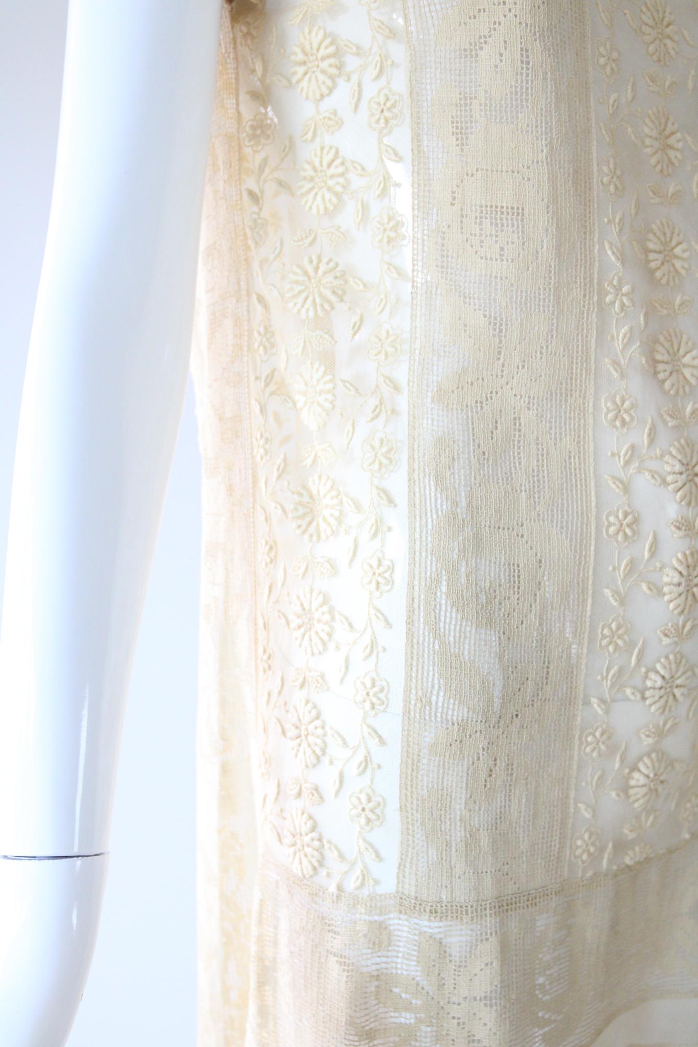 Vintage 1920's Cream Floral Lace Day Dress 1920s Lace Dress UK 8-10 US 4-6 For Sale 2