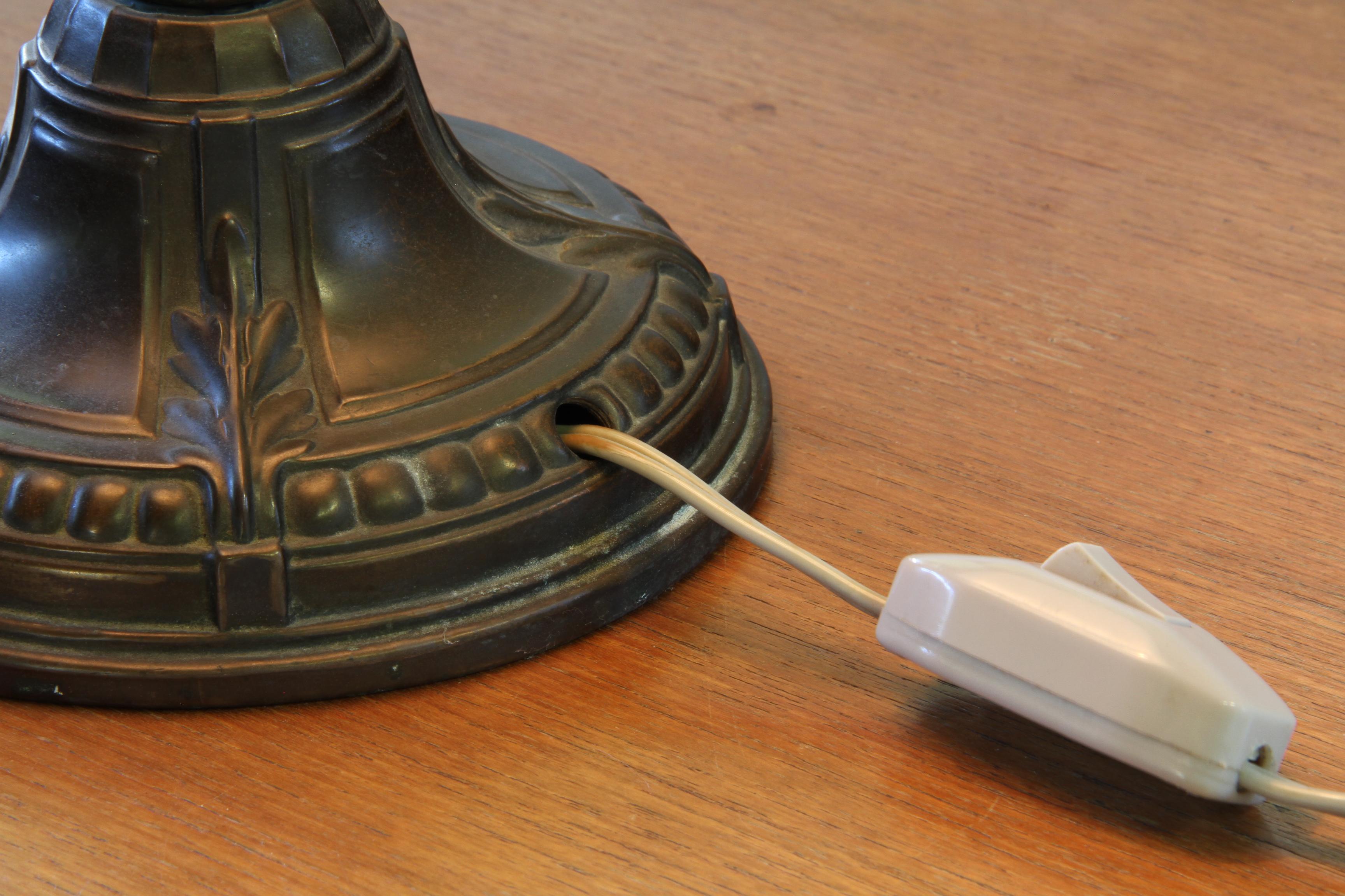 Vintage 1920s Danish Table Lamp in the Style of Just Andersen Diskometal design For Sale 8