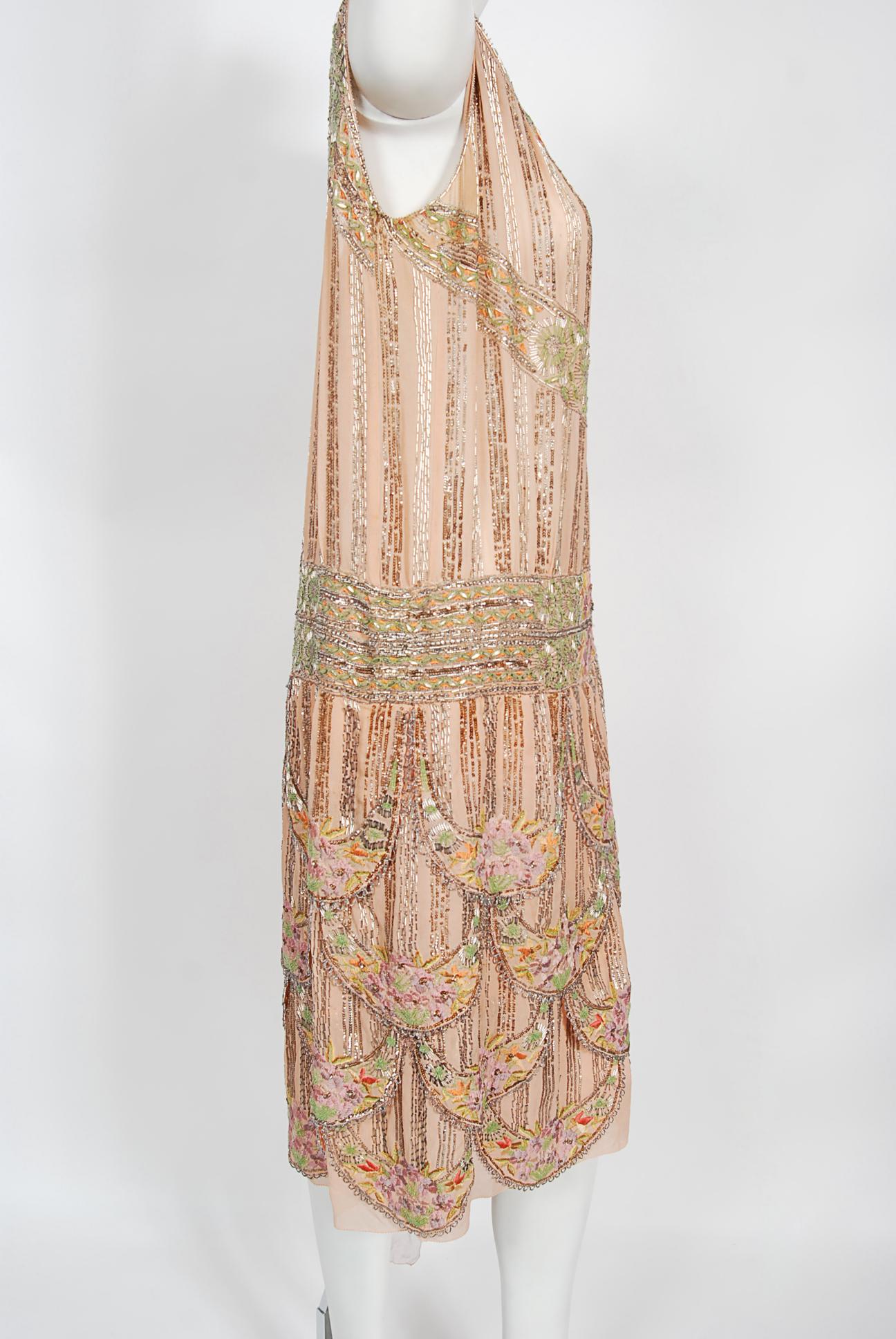 1920s French Couture Beaded Embroidered Blush-Pink Silk Petal Deco Flapper Dress In Good Condition For Sale In Beverly Hills, CA