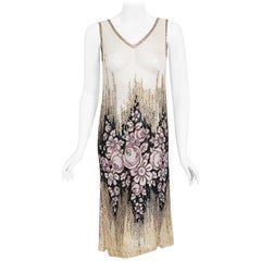 Robe Flapper Deco française vintage en maille de coton avec perles et sequins à motifs floraux, années 1920