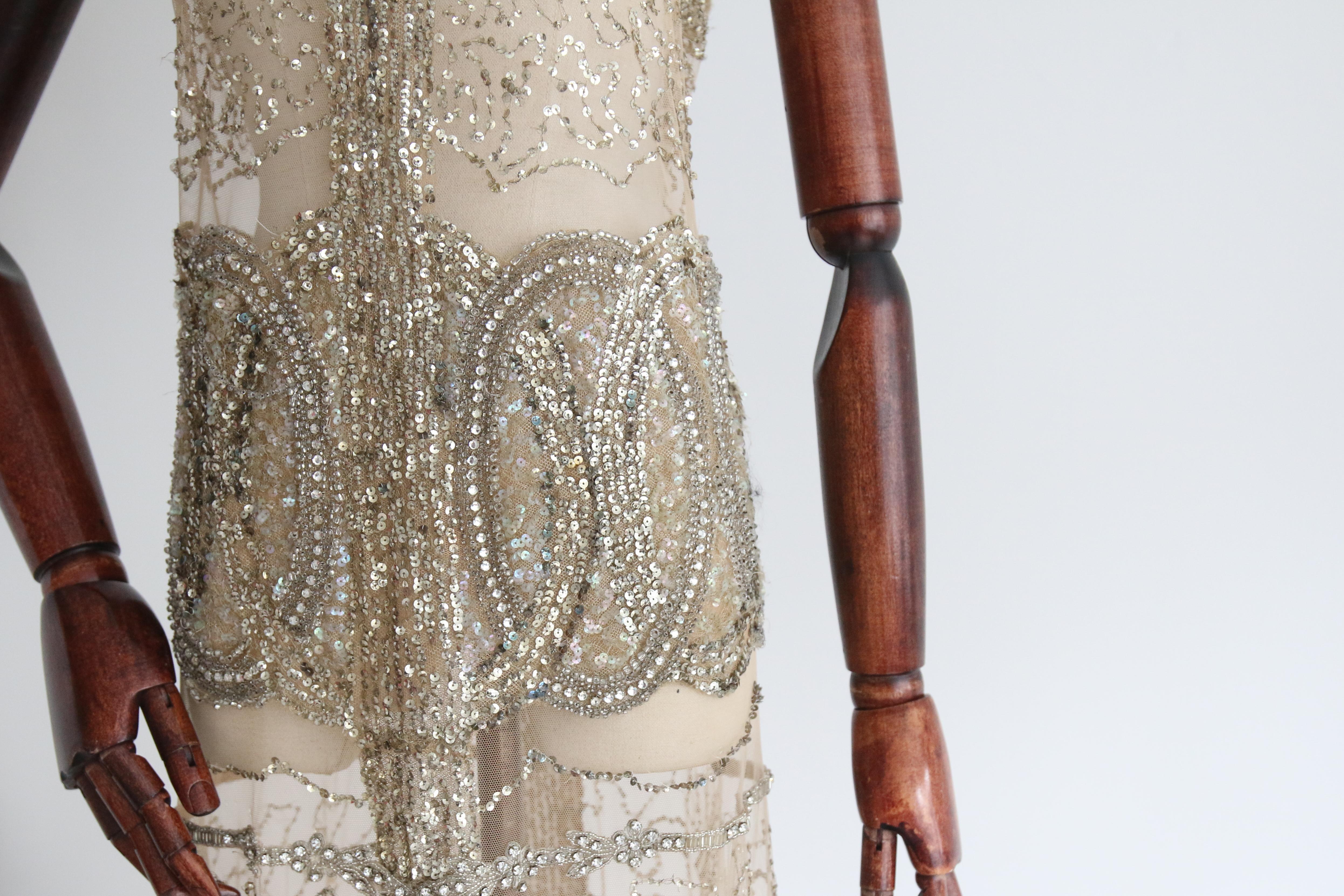 Vintage 1920er Gold Perlen Pailletten Kleid Flapper Kleid UK 6-8 US 2-4 im Angebot 6