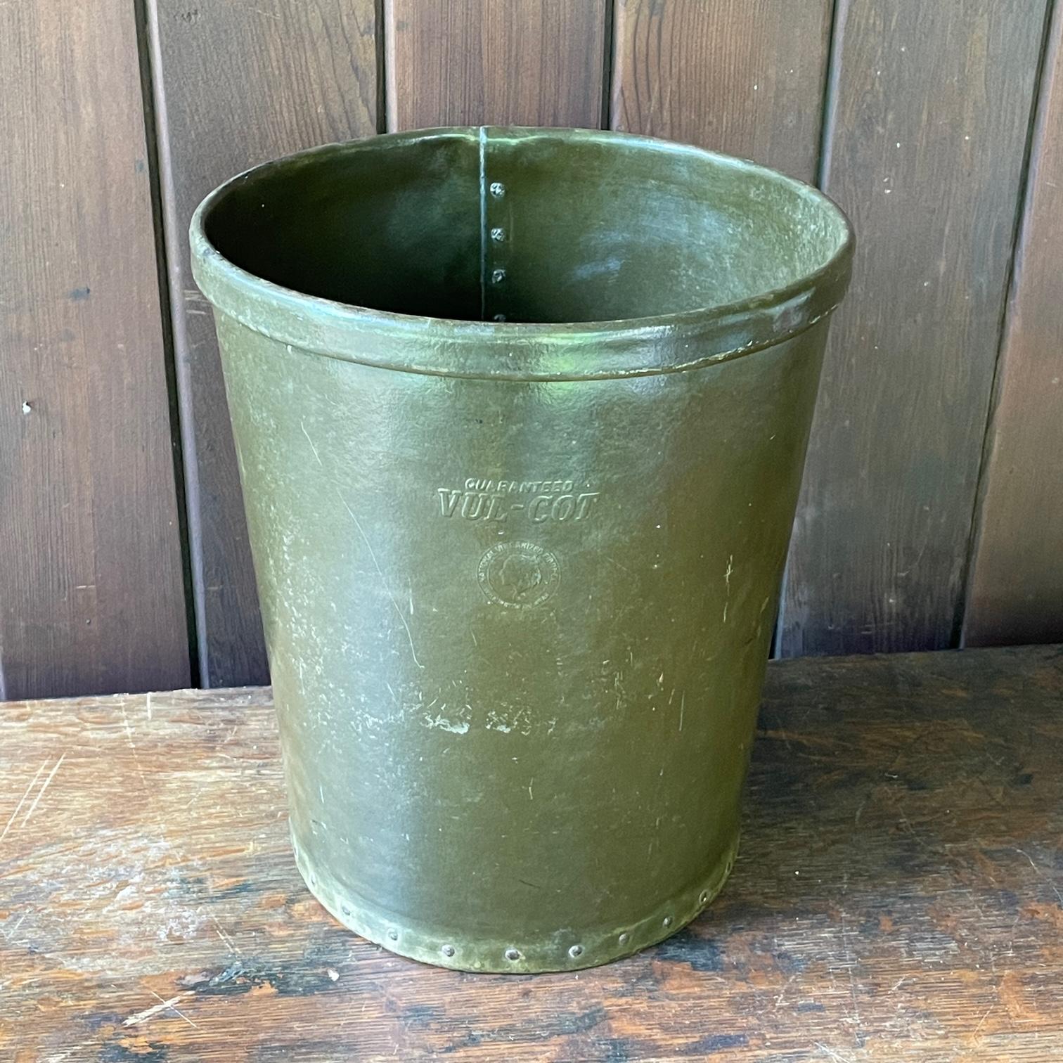 American vulcanized fiber company factory office trash can, small to medium in size. The cleanest example that we have ever found, even with paper label to the outer bottom as well.  Cleaned and waxed.

Dia 12 1/2 x H 14 1/2 in.



