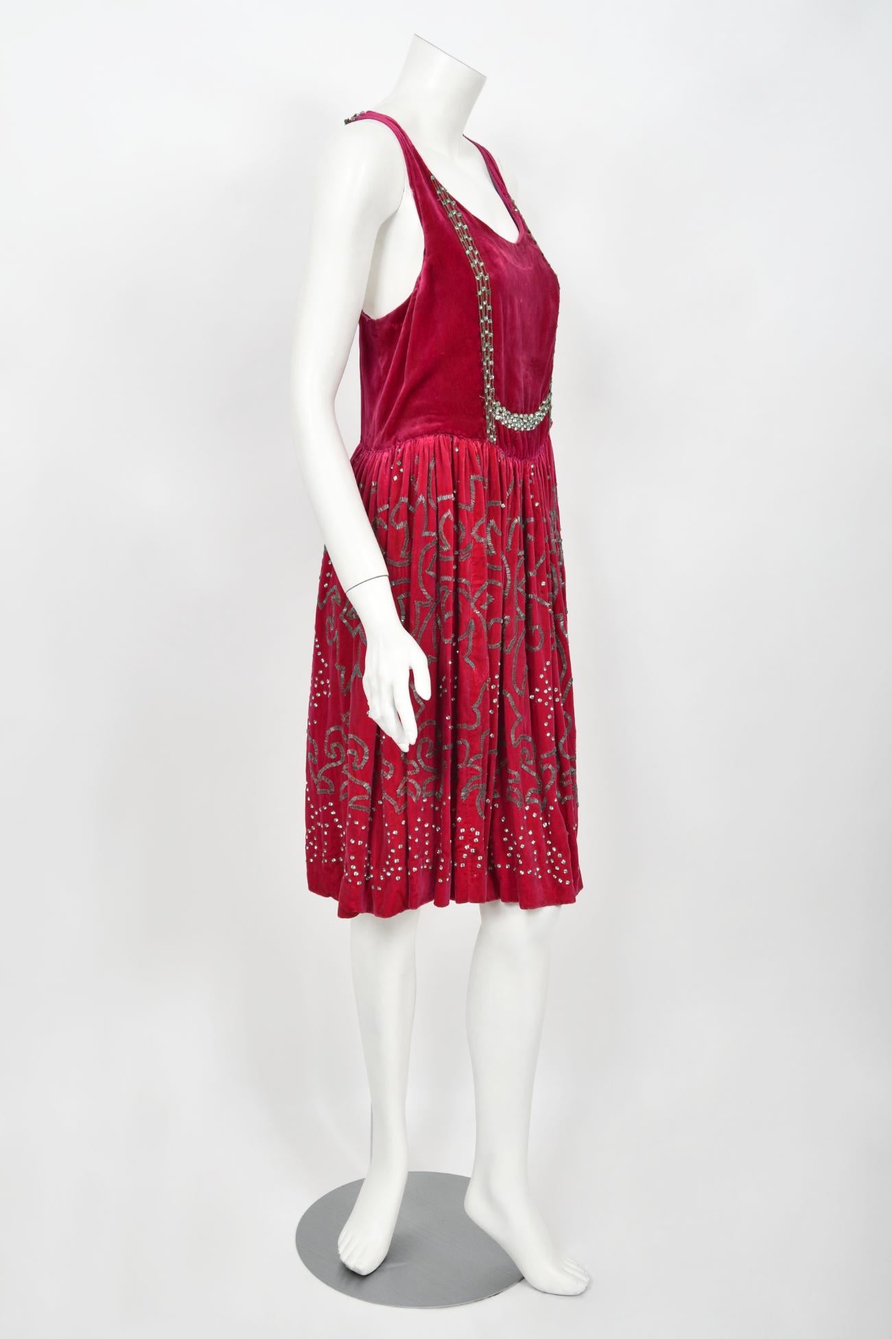 Women's Vintage 1920's Magenta Pink Beaded & Rhinestone Silk-Velvet Flapper Deco Dress  For Sale