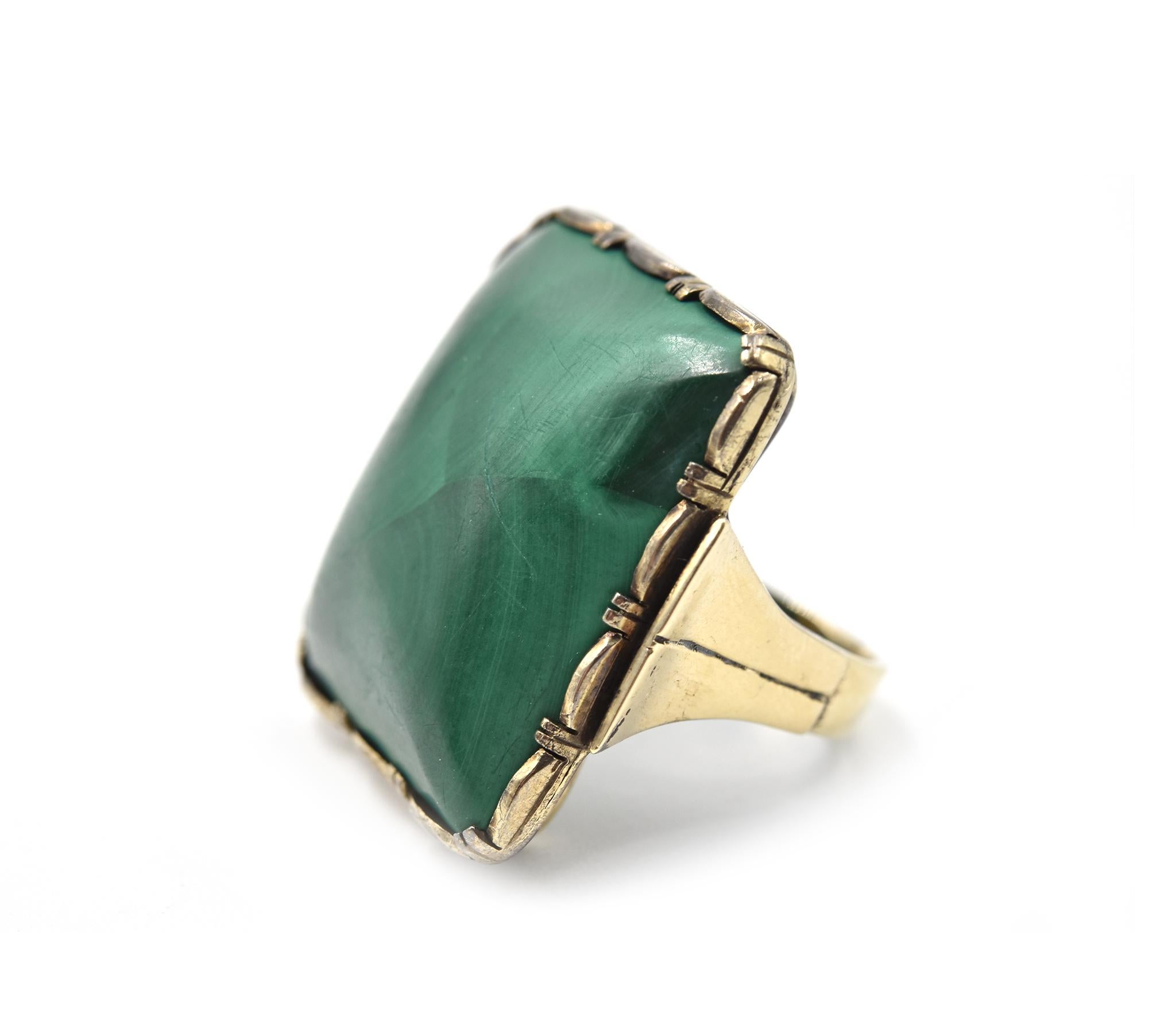 Bague vintage des années 1920 en or jaune 9 carats et malachite Excellent état - En vente à Scottsdale, AZ