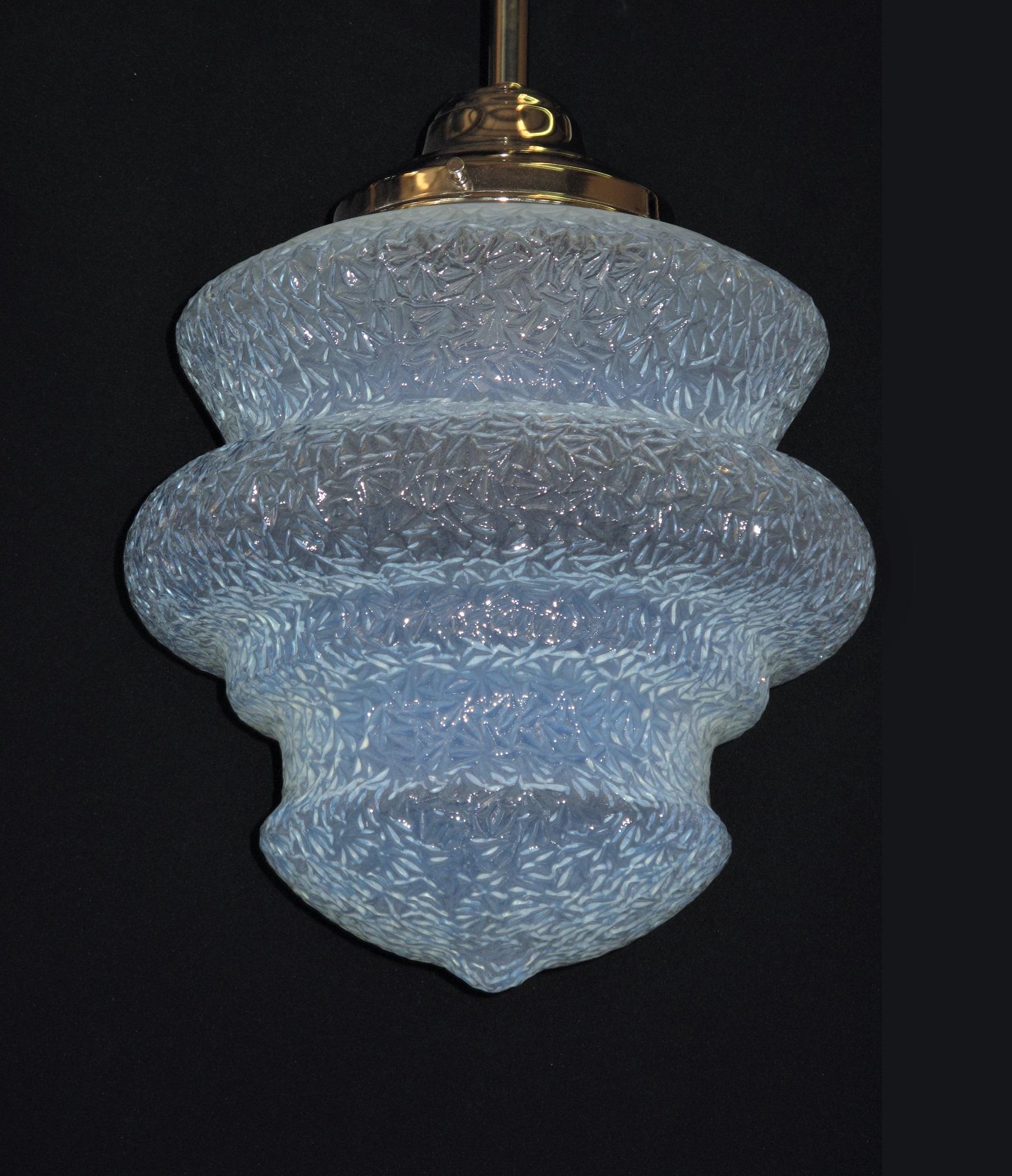 Mammoth Eisblaue Deko-Leuchte im Vintage-Stil, 1920er Jahre (Art déco) im Angebot