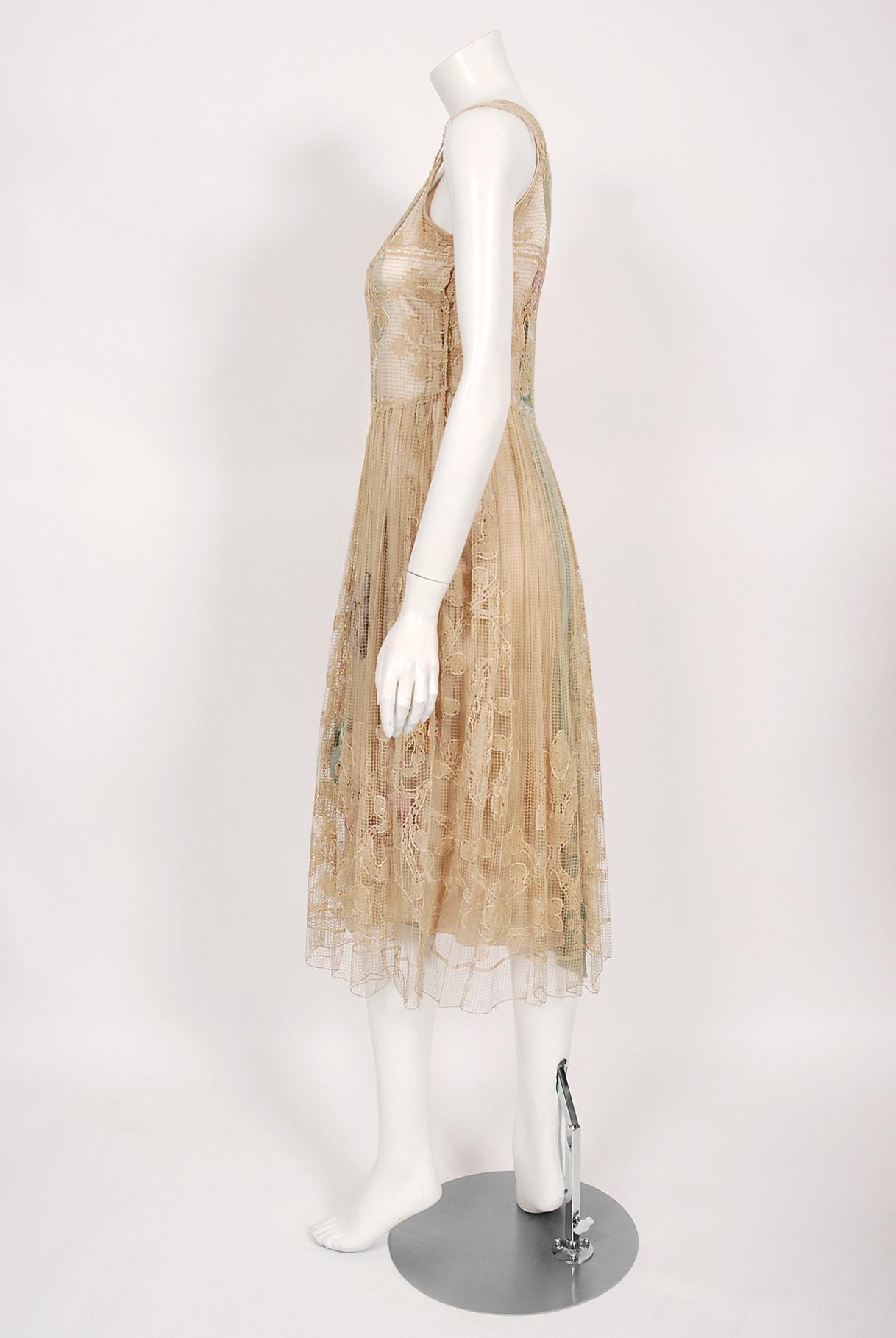 1920's Martha Weathered Couture Pastel Silk Rosettes Filet Lace Flapper Dress For Sale 3