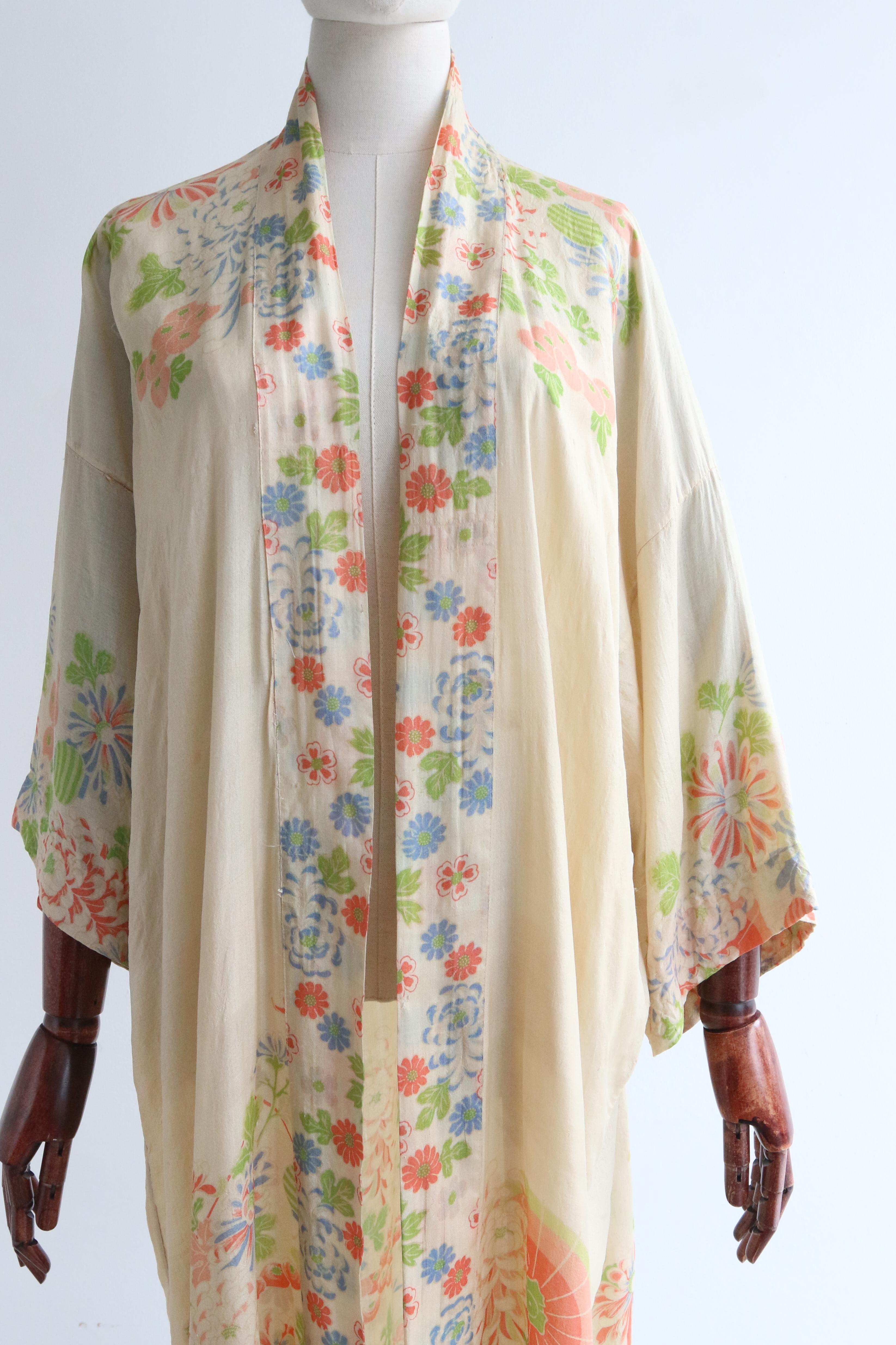 Beige Vintage 1920's Pongee Silk Floral Robe UK 8-14 US 4-10