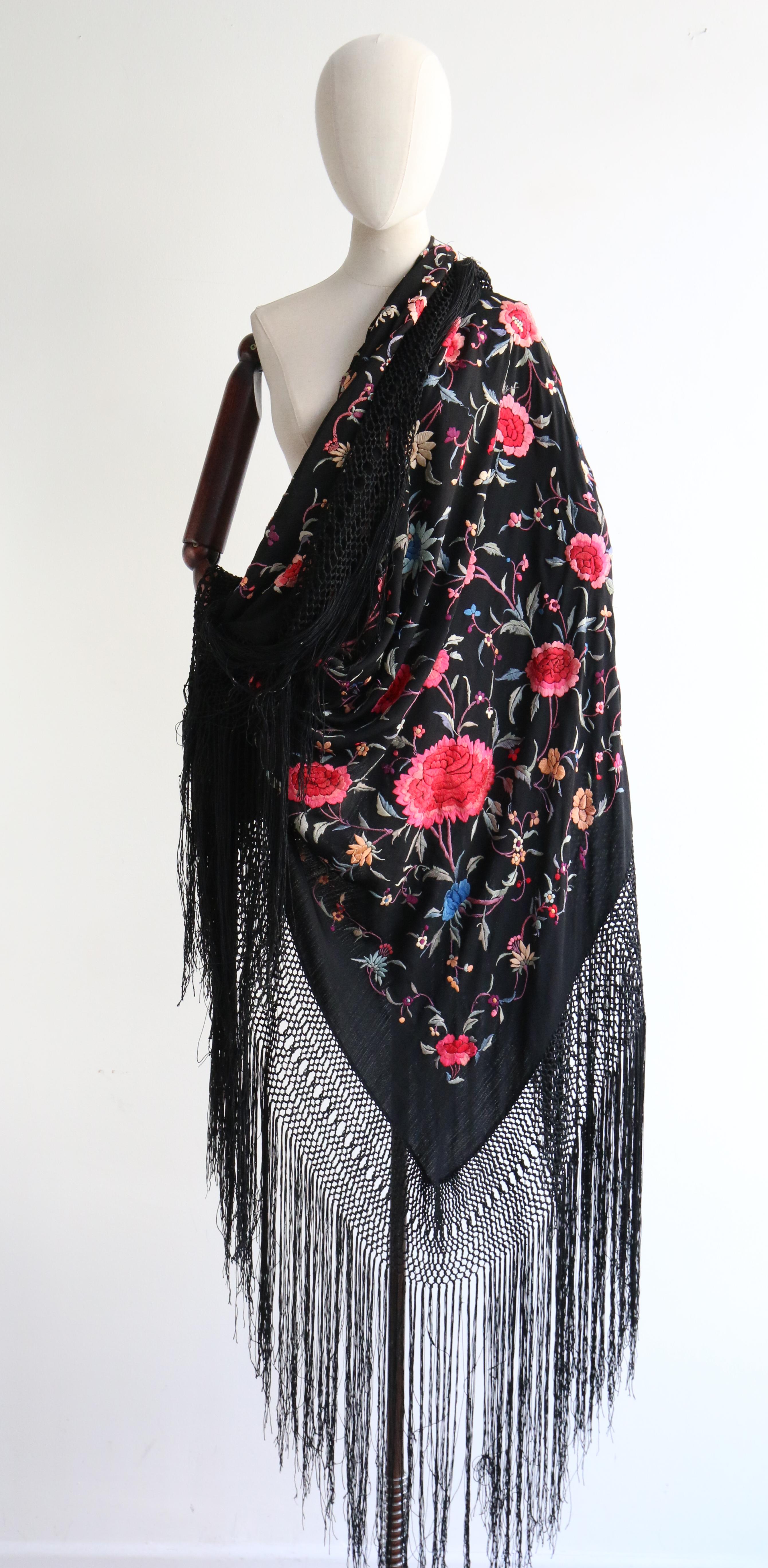 Vintage 1920's Silk Floral Embroidered Piano Shawl 3