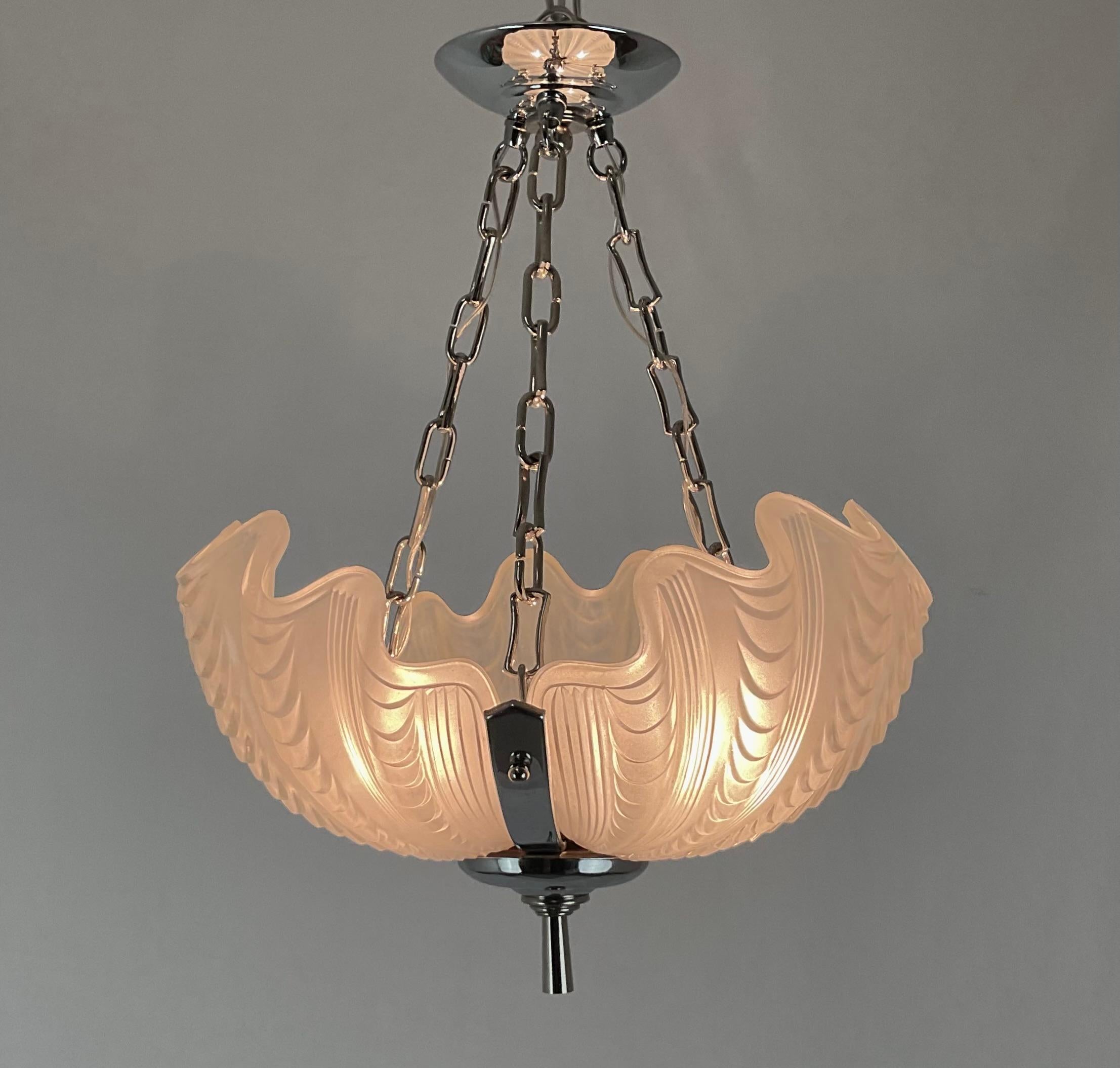 This exquisite Italian Frosted Glass Sea Shell Pendant is 19