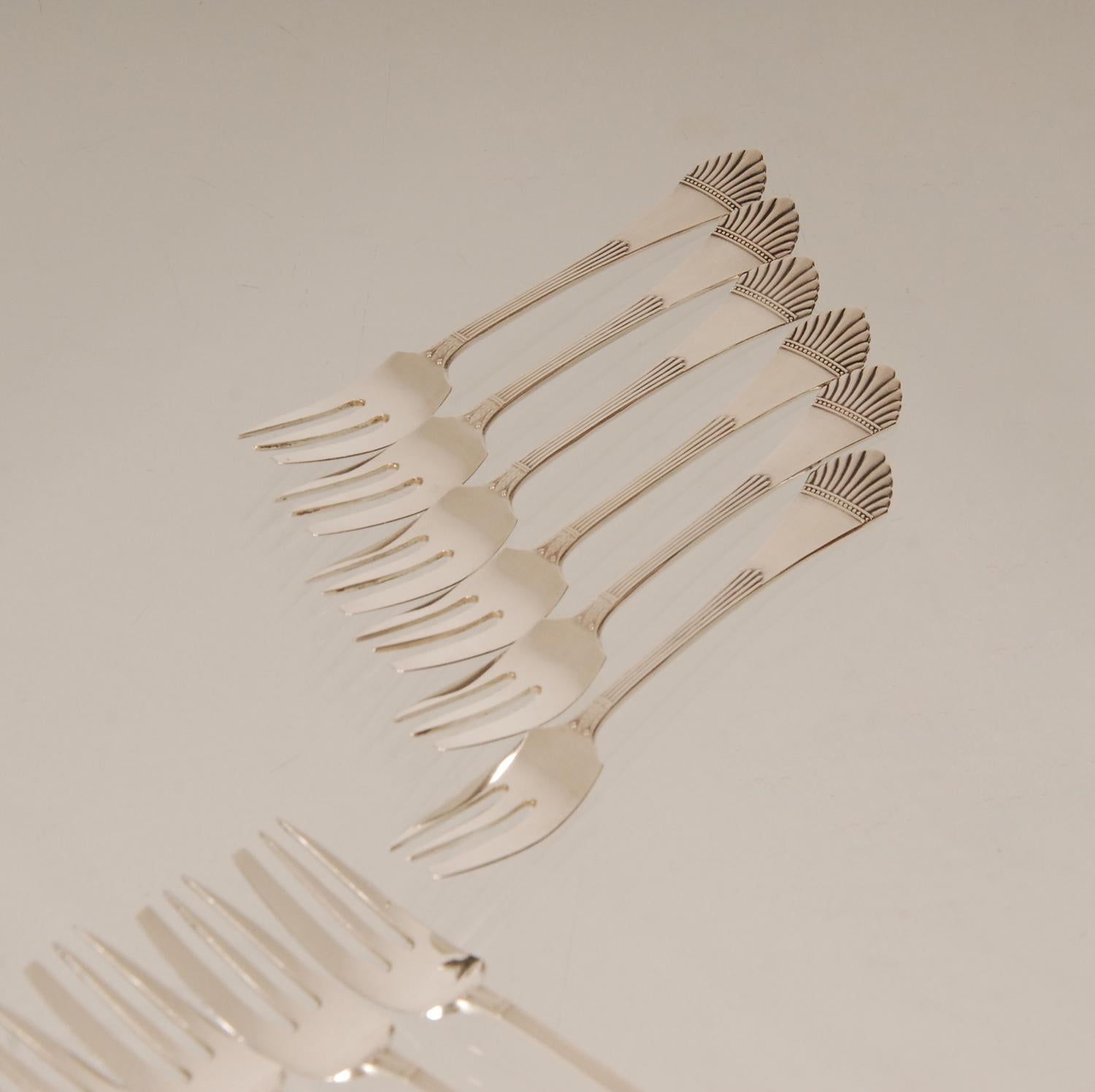 Art Deco Sterling Silver Flatware 1920s Spoons, Forks, Cake Server Set 31 Pieces 1
