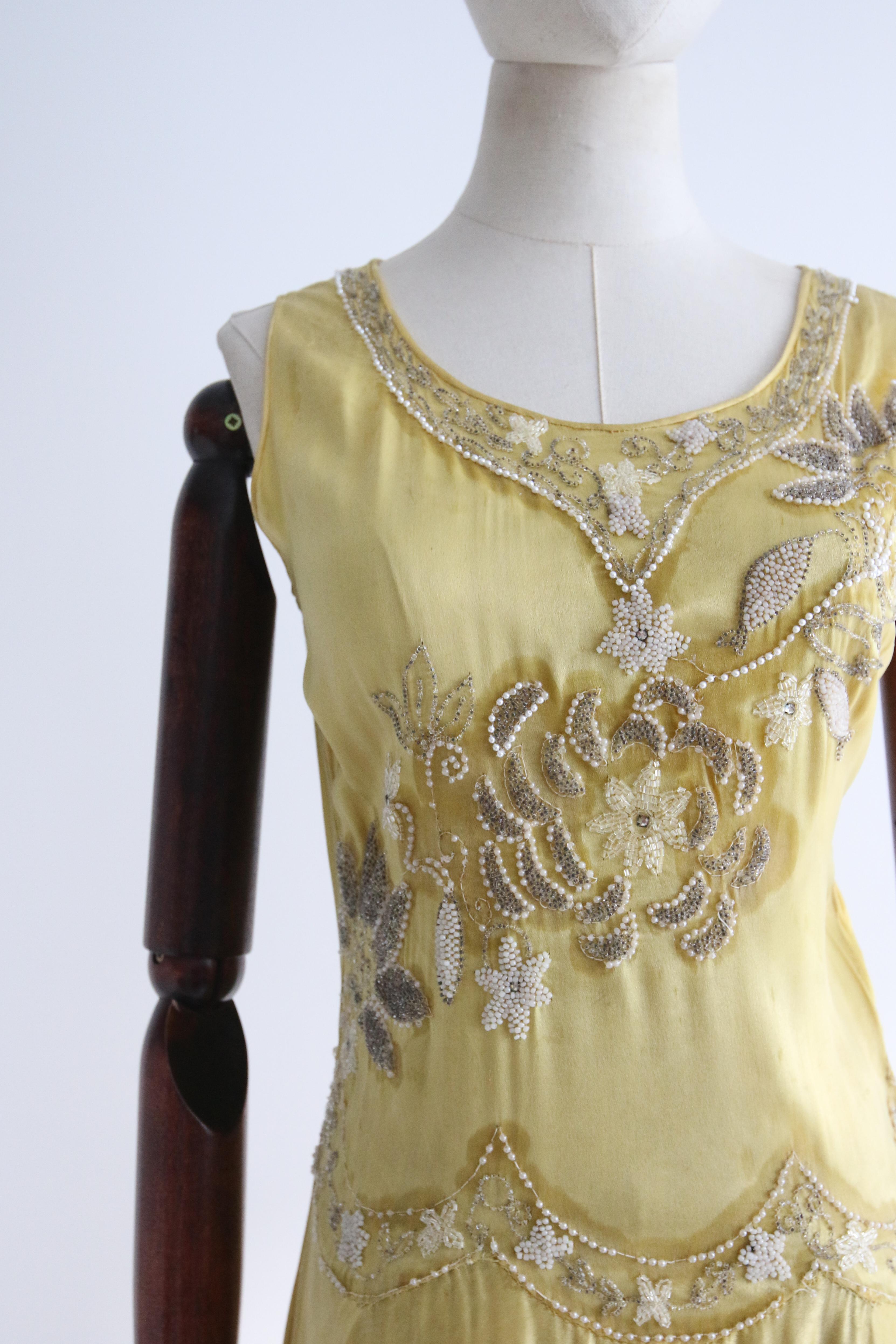 Beige Vintage 1920's Yellow Silk Beaded Dress UK 6-8 US 2-4
