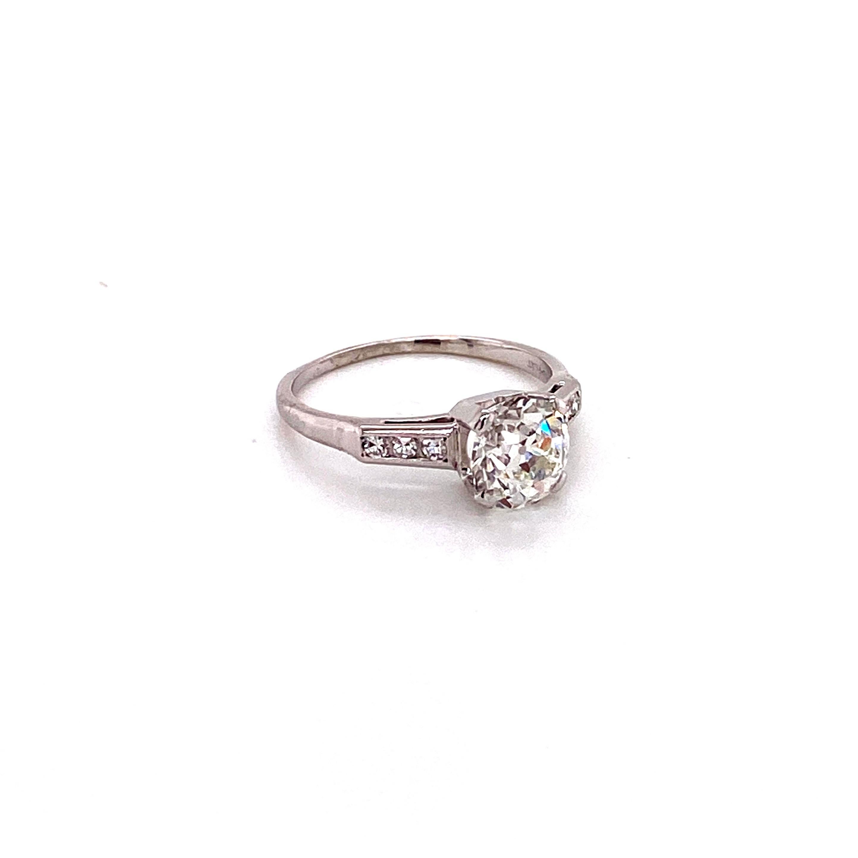 Vintage 1930s 1.50 Carat Old European Cut Diamond Ring In Good Condition For Sale In Boston, MA