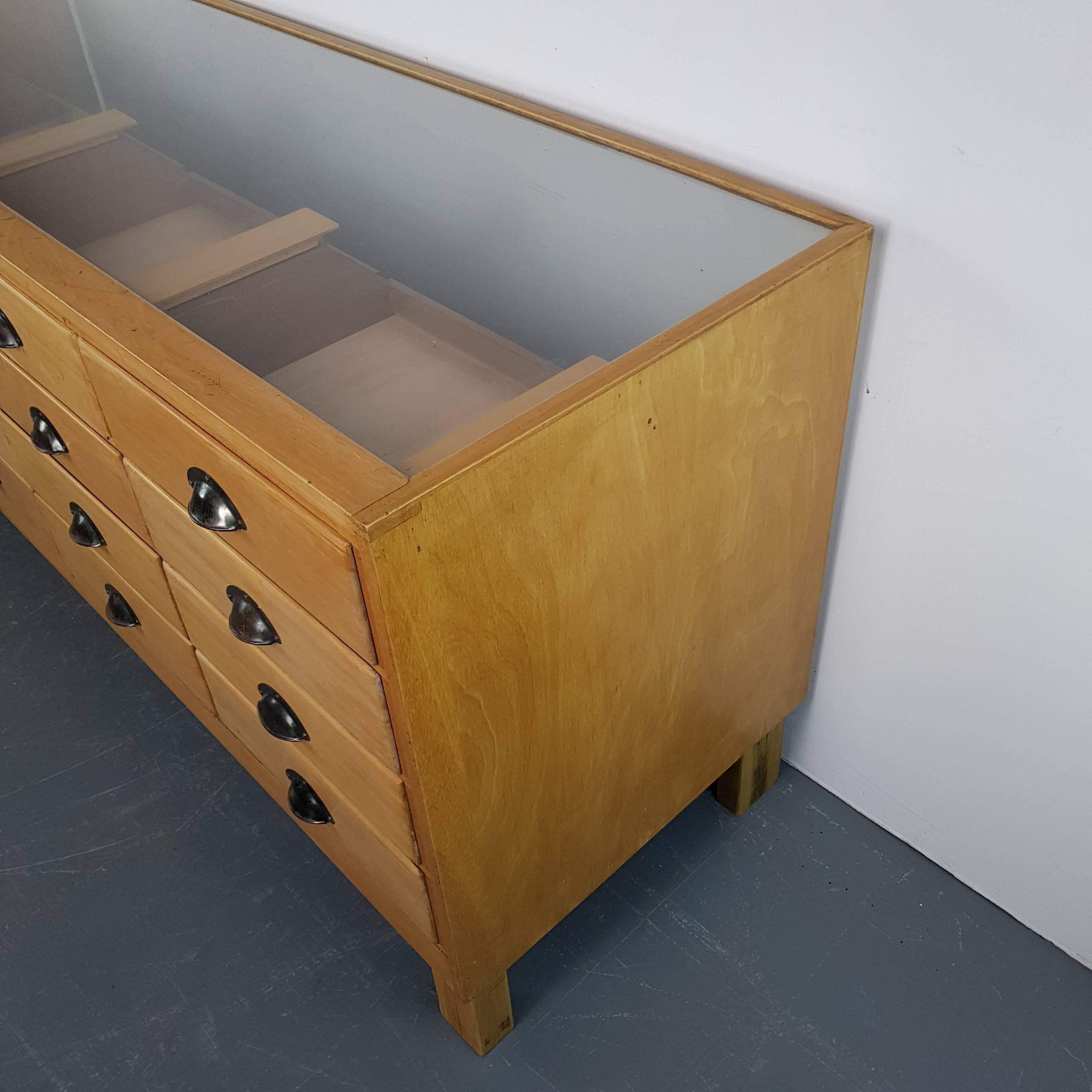 Vintage 1930s 16-Drawer British Haberdashery Shop Counter In Good Condition For Sale In Lewes, East Sussex