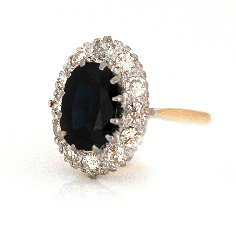 Mixed Cut Vintage 1930s 5.35ct Sapphire 1.45ct Diamond Halo 18ct Gold Ring For Sale
