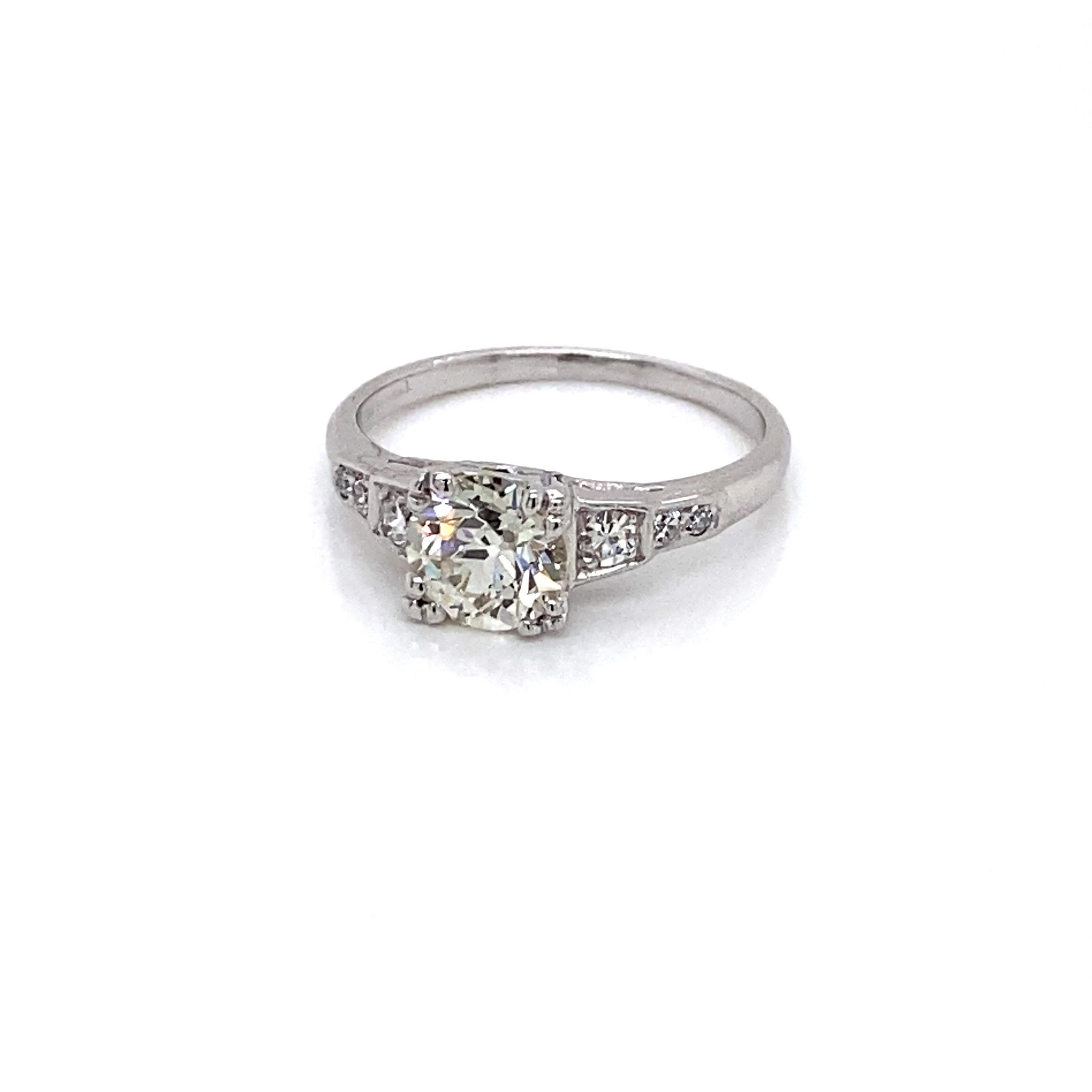 Vintage 1930s Art Deco 1.16 Carat European Cut Diamond Platinum Ring For Sale 3