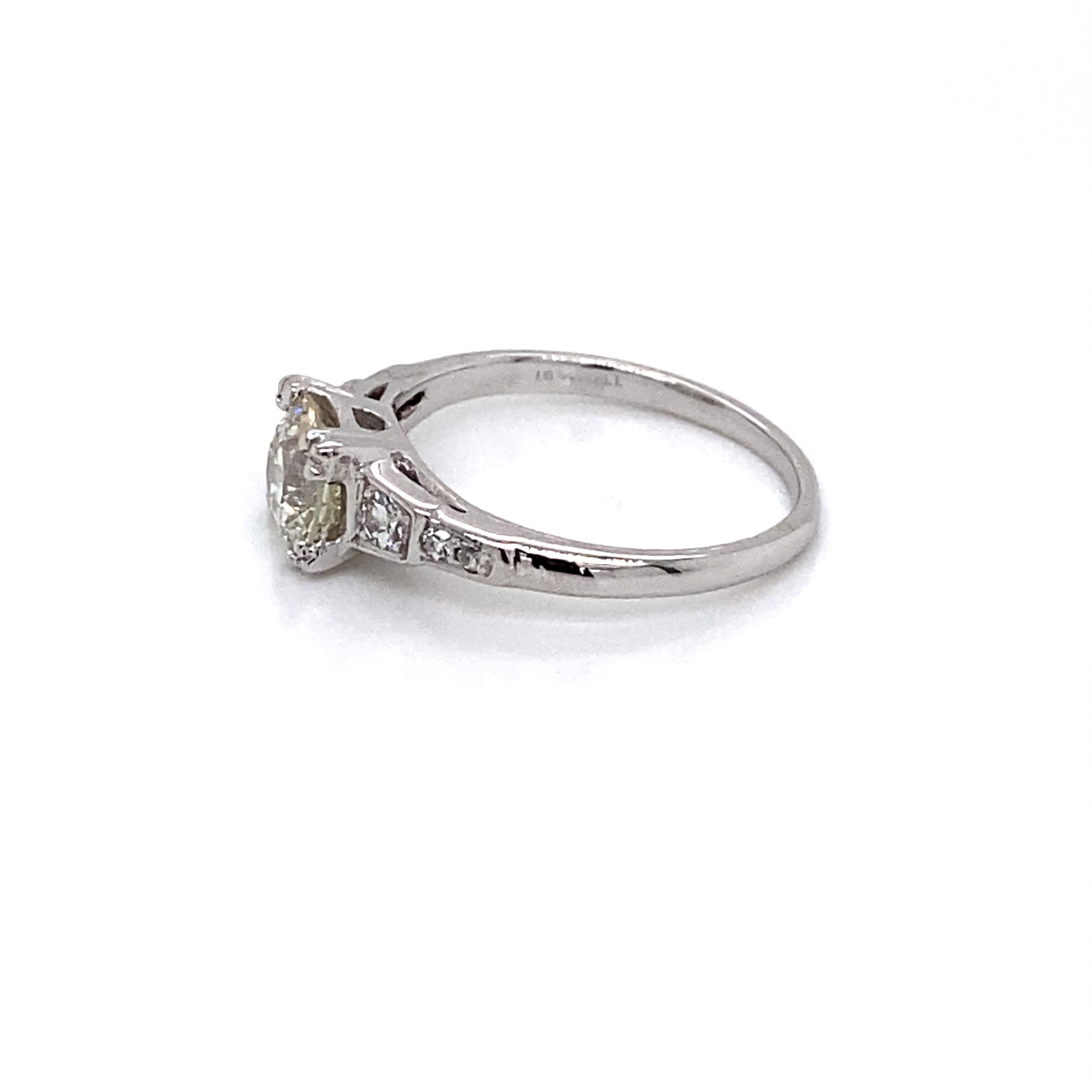 Women's Vintage 1930s Art Deco 1.16 Carat European Cut Diamond Platinum Ring For Sale