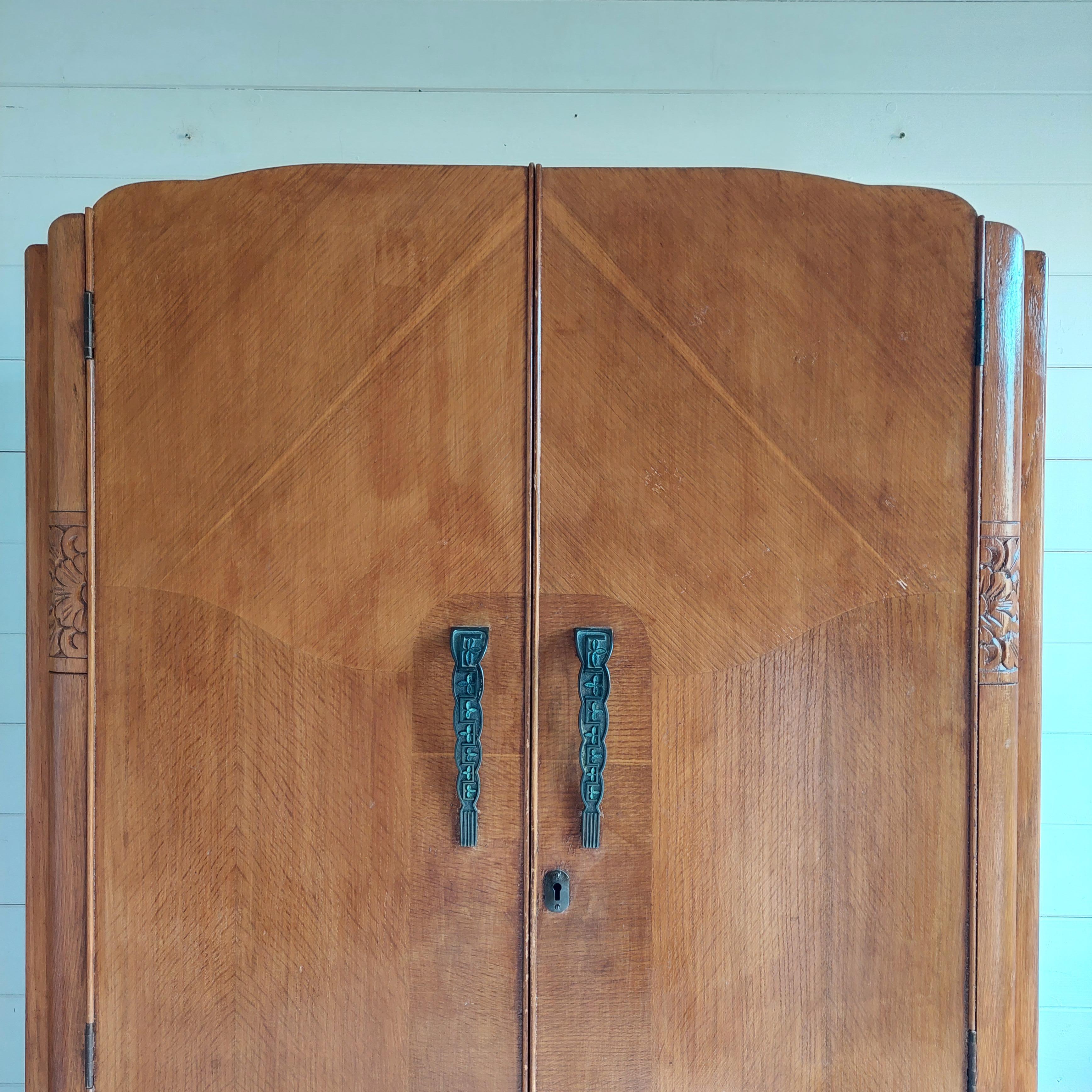 Vintage 1930's Art Deco Oak single Wardrobe late Art Nuveau In Good Condition In Leamington Spa, GB