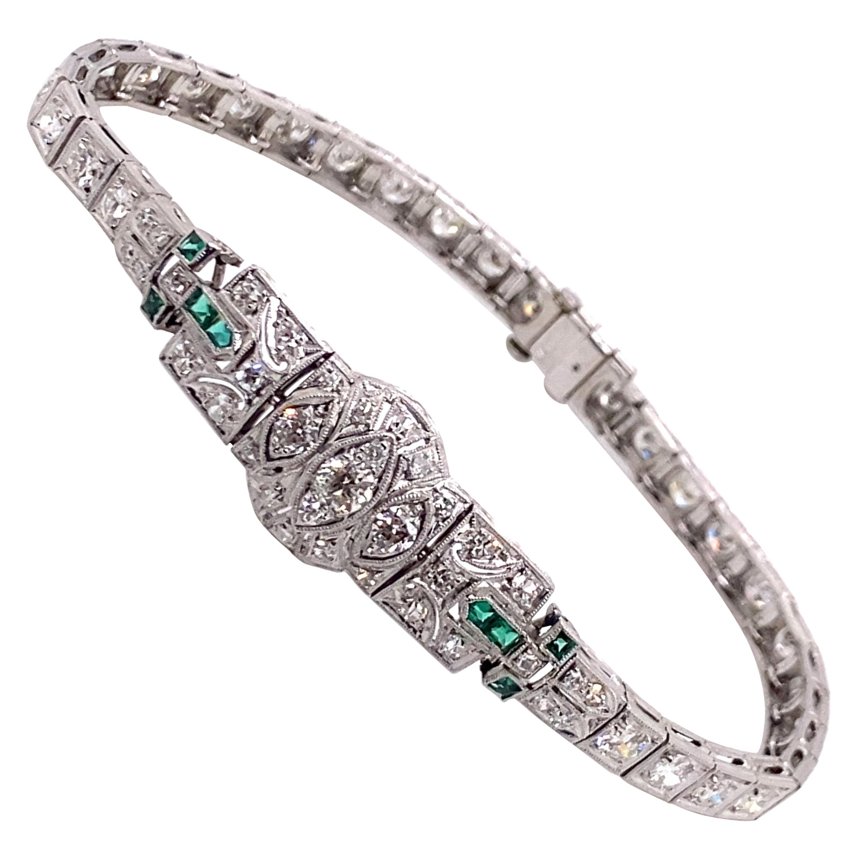 Vintage 1930er Jahre Art Deco Platin Diamant und Smaragd Armband im Angebot