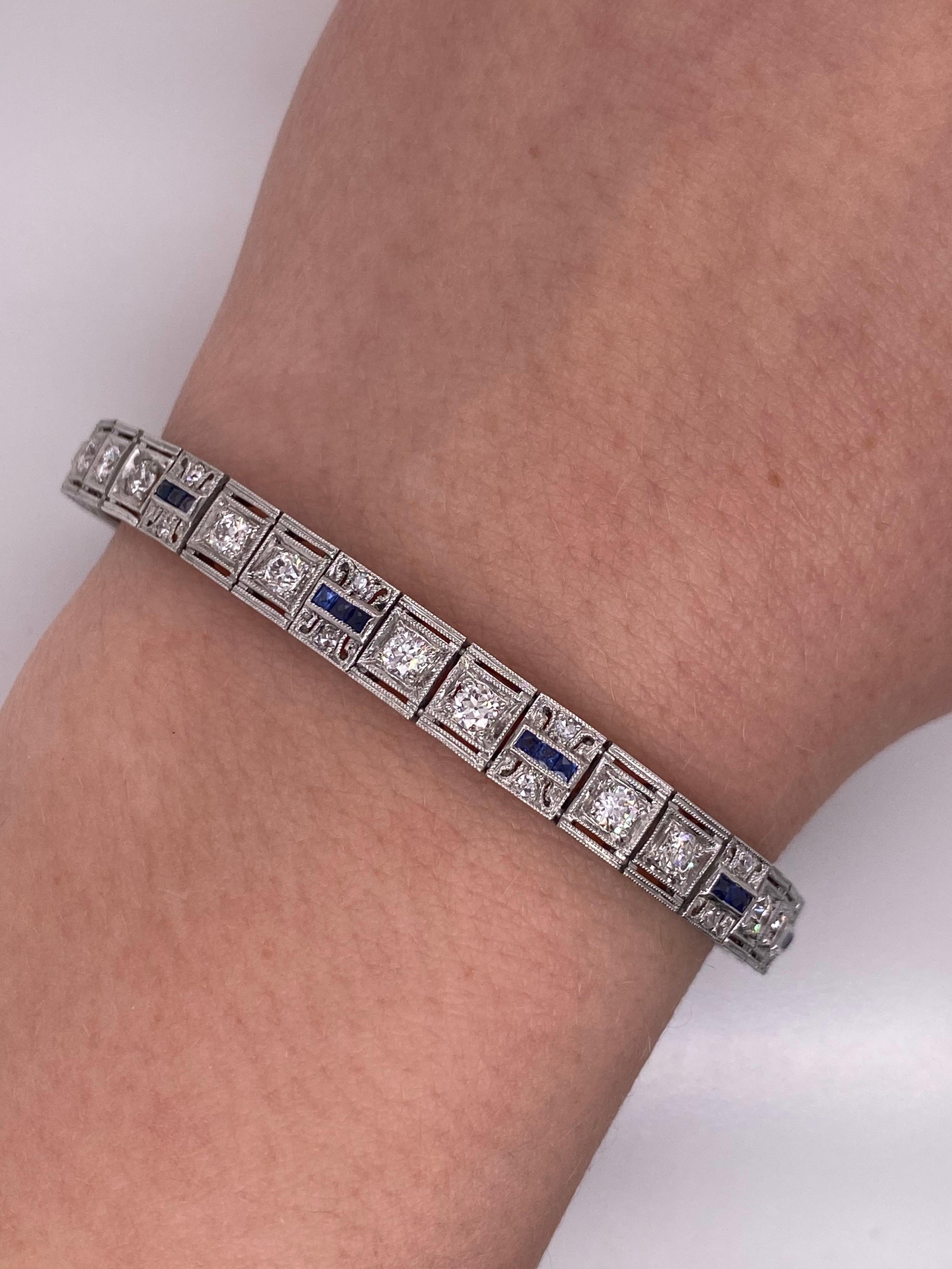 Vintage 1930s Art Deco Platinum Diamond and Sapphire Bracelet 2.00 Carat In Good Condition For Sale In Boston, MA