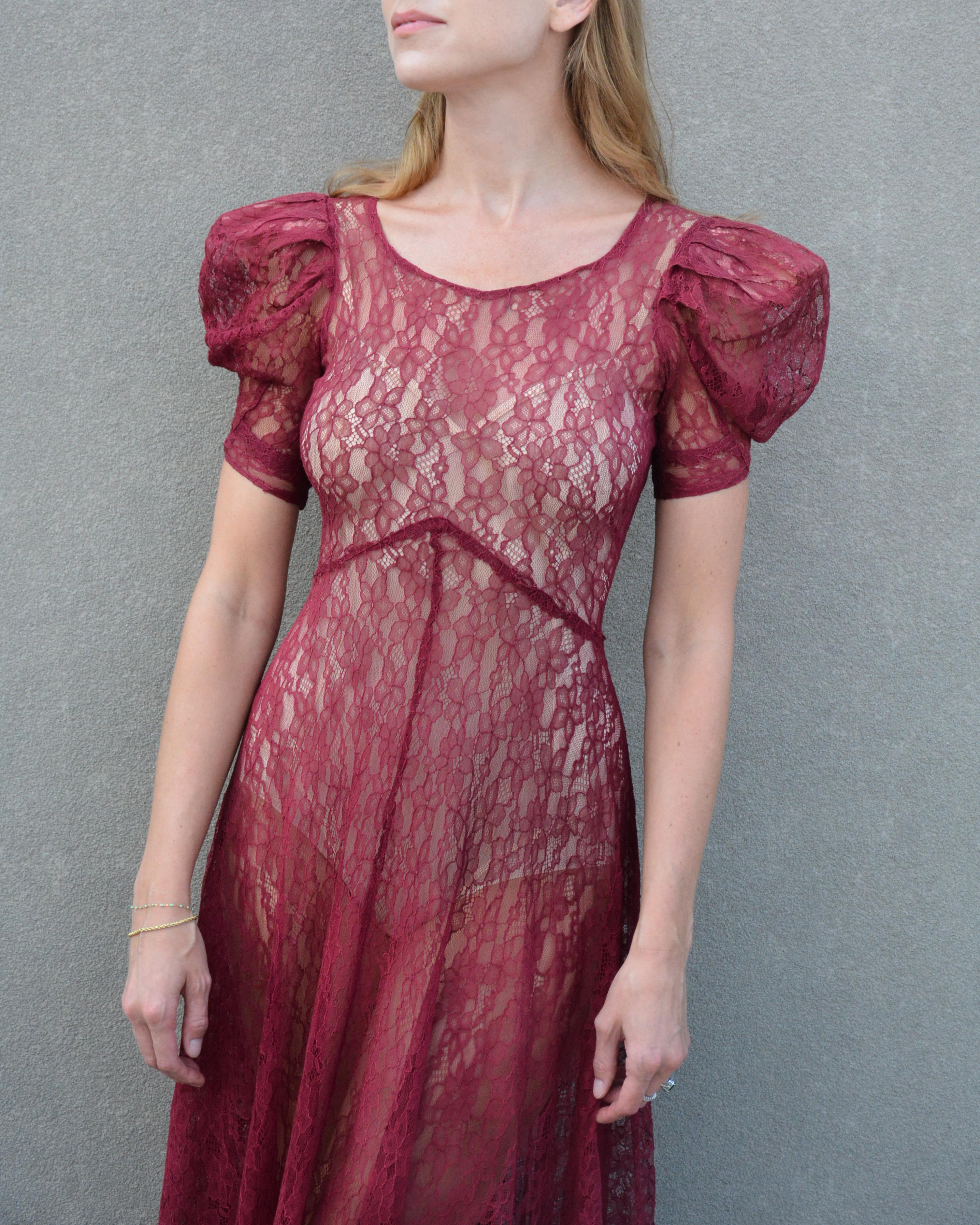 Women's Vintage 1930s Bias-Cut Chantilly Lace Dress For Sale