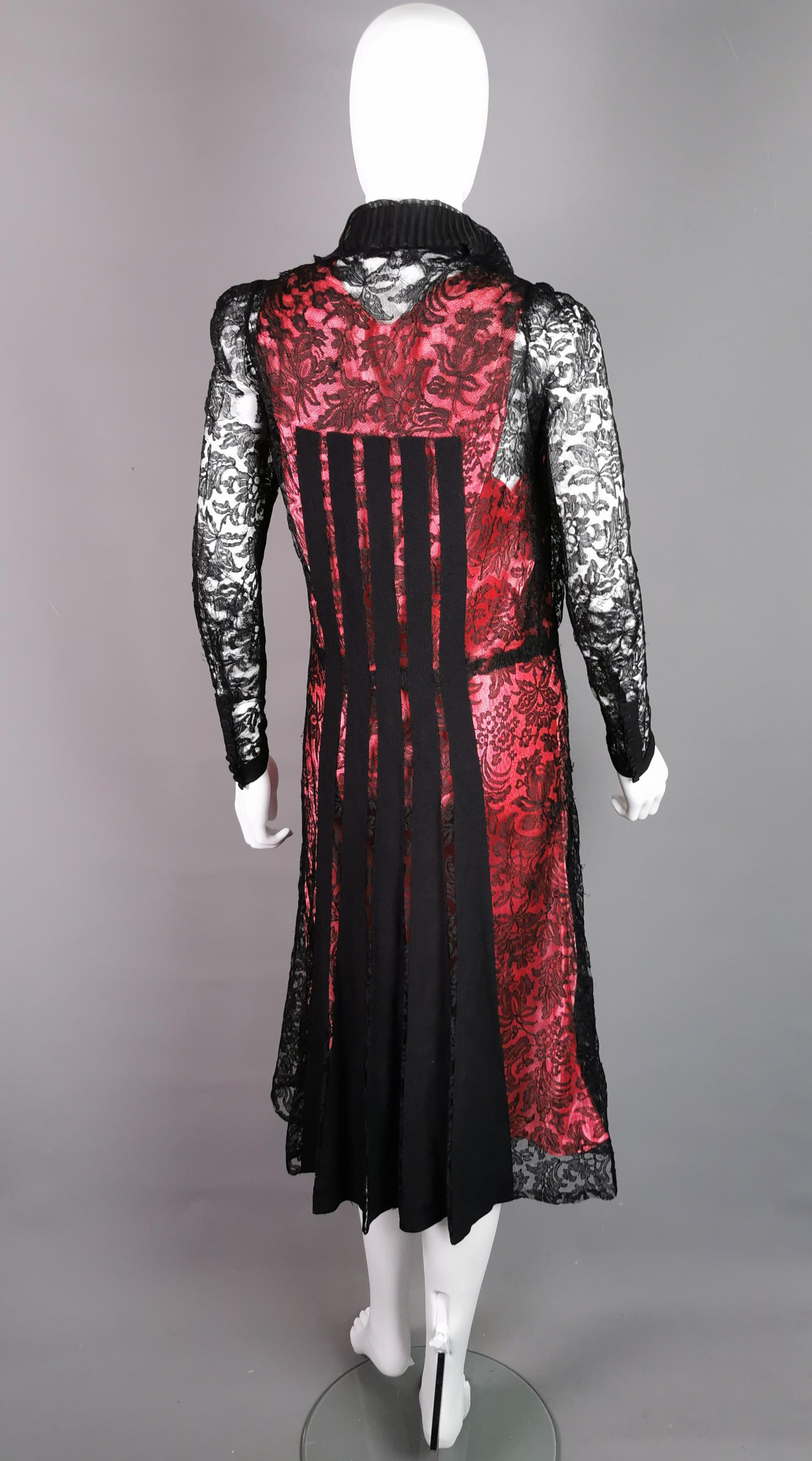 Vintage 1930's Black lace evening dress, Salmon pink slip  In Fair Condition For Sale In NEWARK, GB