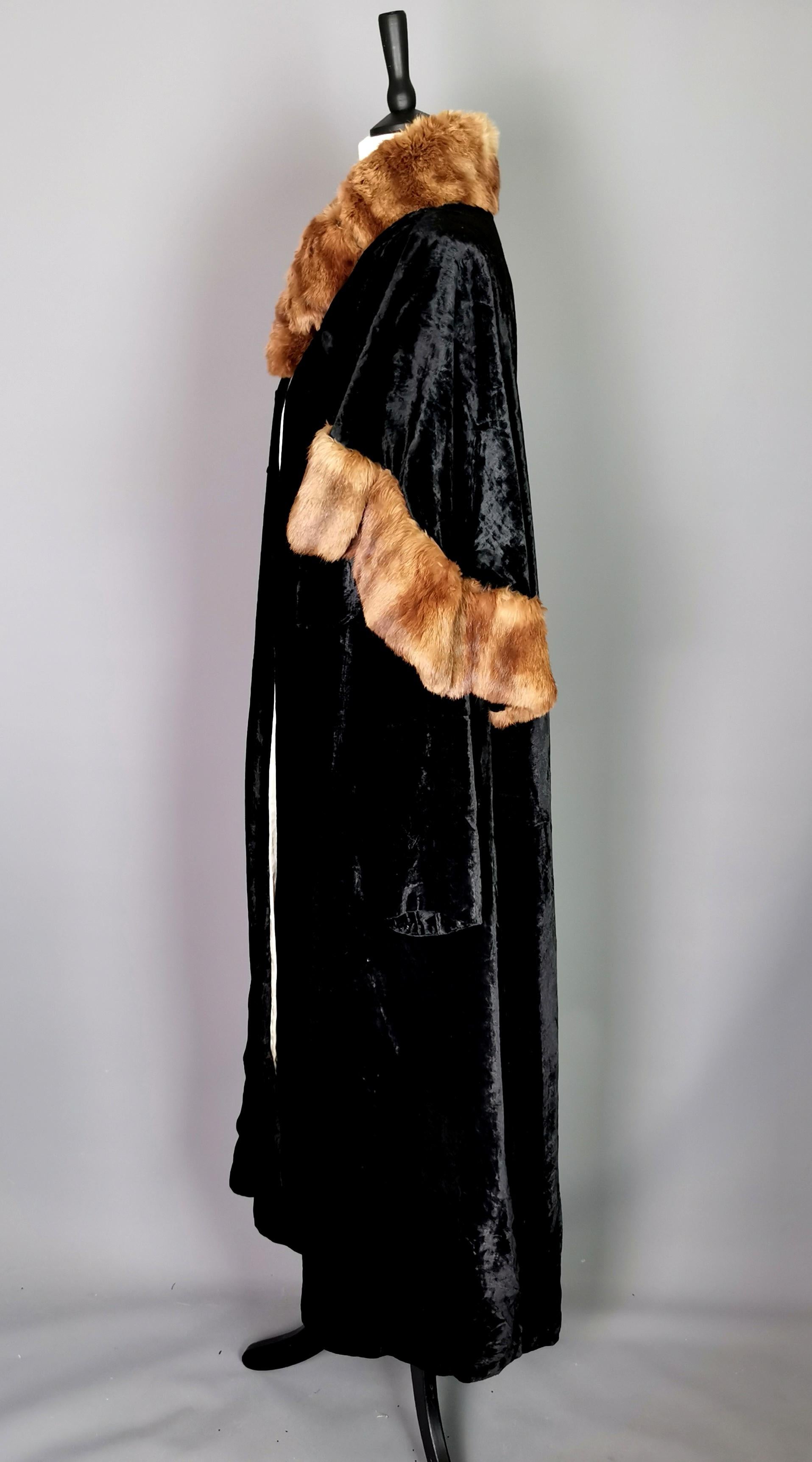 Vintage 1930's Black silk velvet opera cape, caped sleeve, Mink fur trim  13