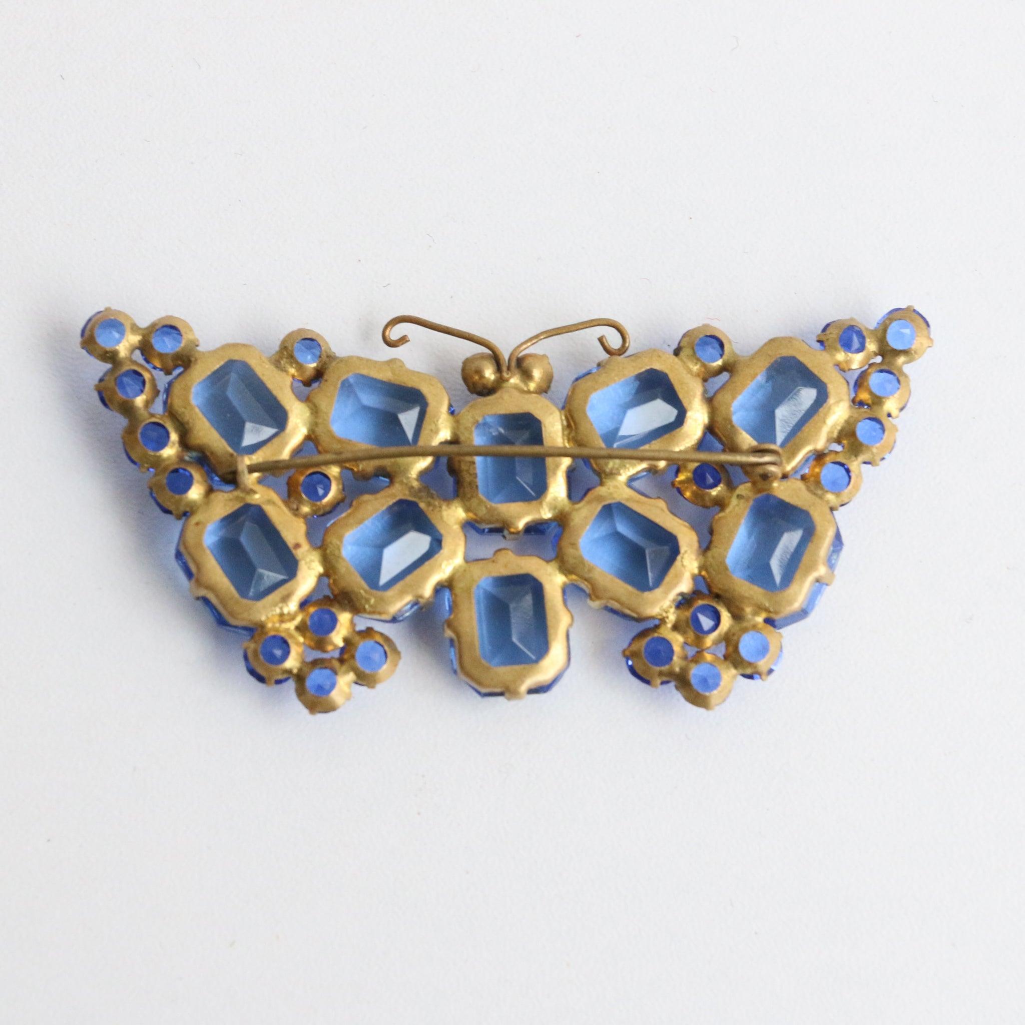 Broche papillon tchèque vintage des années 1930 en strass bleu original des années 1930 Bon état - En vente à Cheltenham, GB