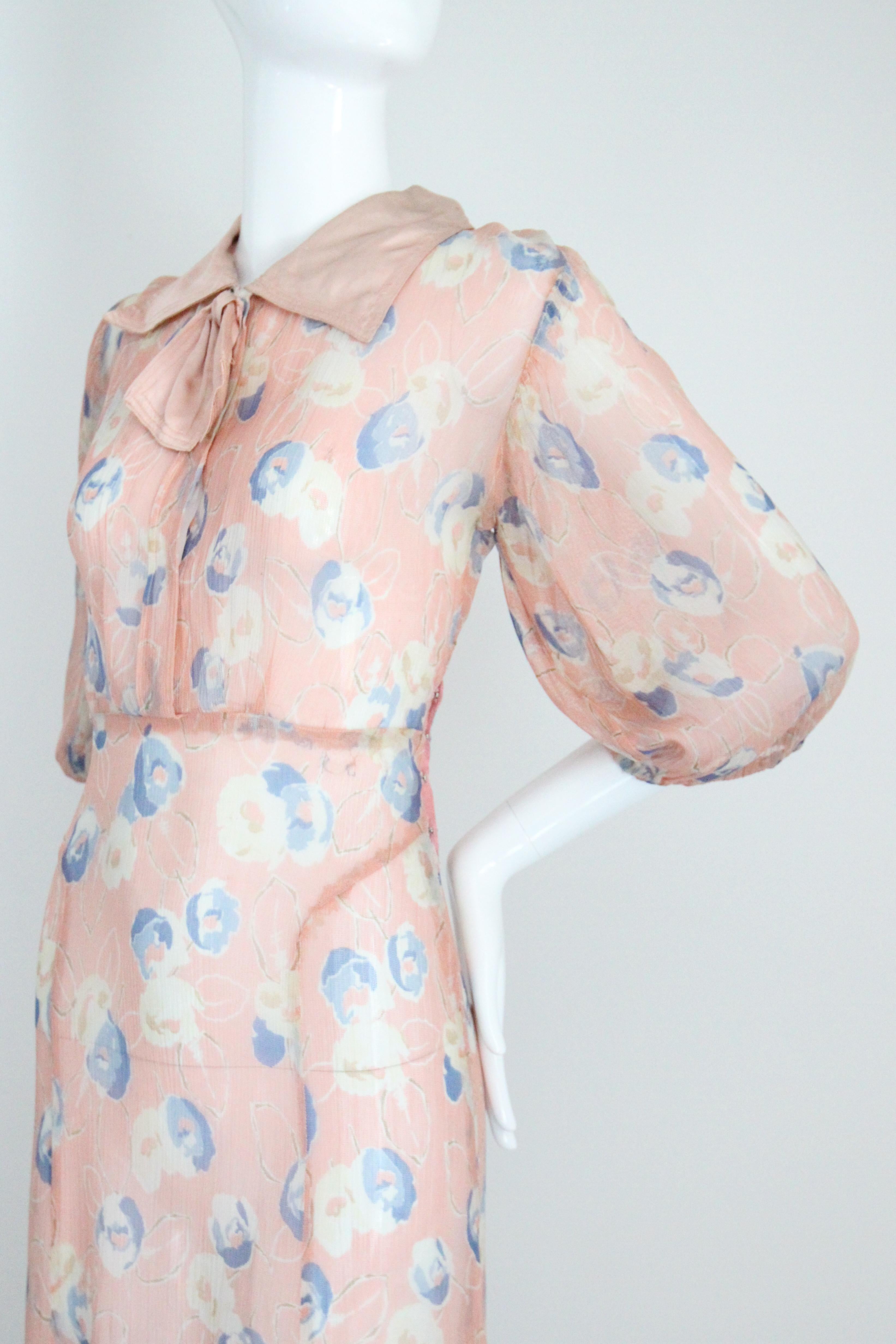 Vintage 1930's Blush Pink Blue Floral Day Dress Bow 1930s Rayon Dress UK 8 US 4 For Sale 4