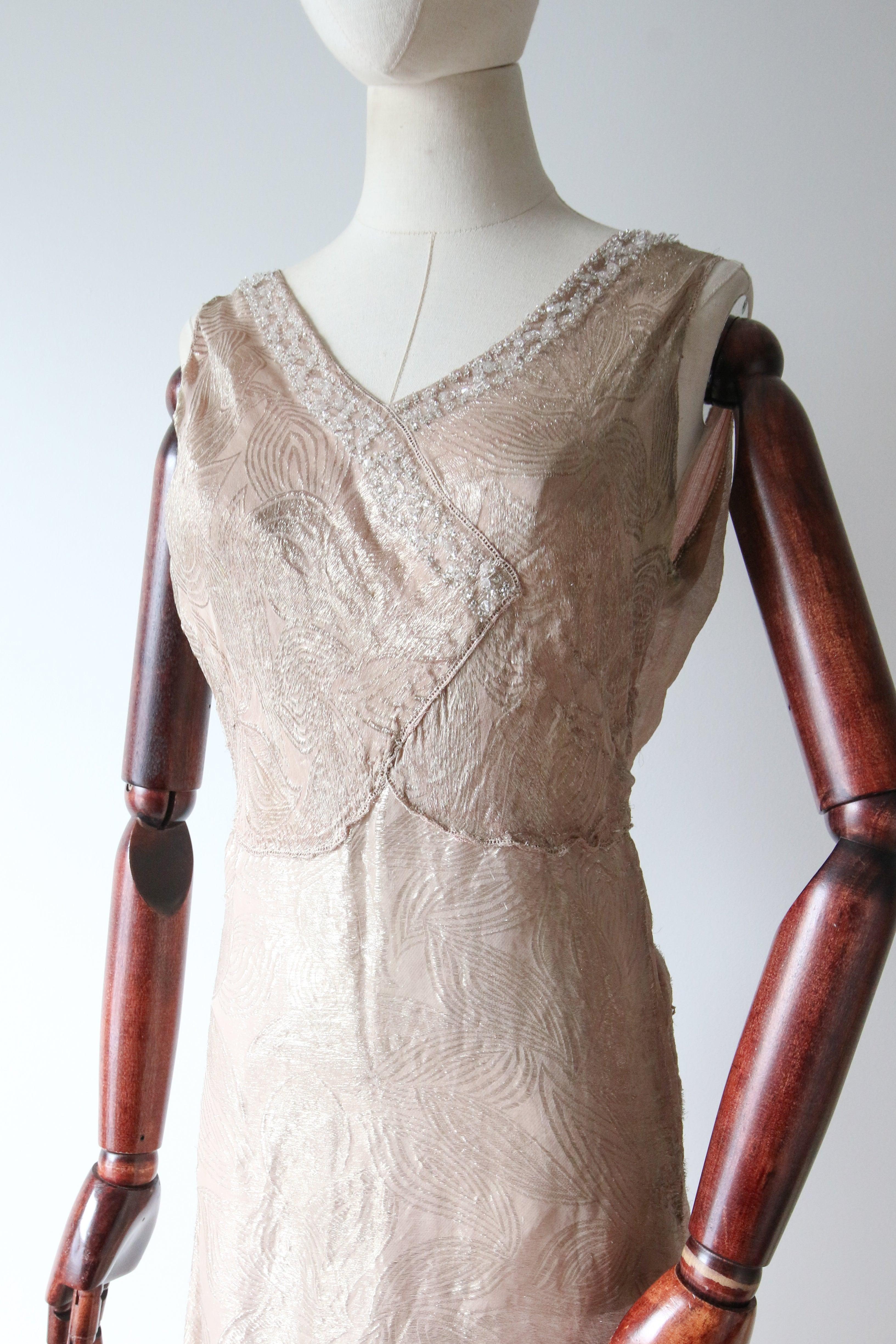 Vintage 1930's Blush Silk and Gold Lamé Beaded Evening Gown 1930 dress UK 8 US 4 For Sale 3